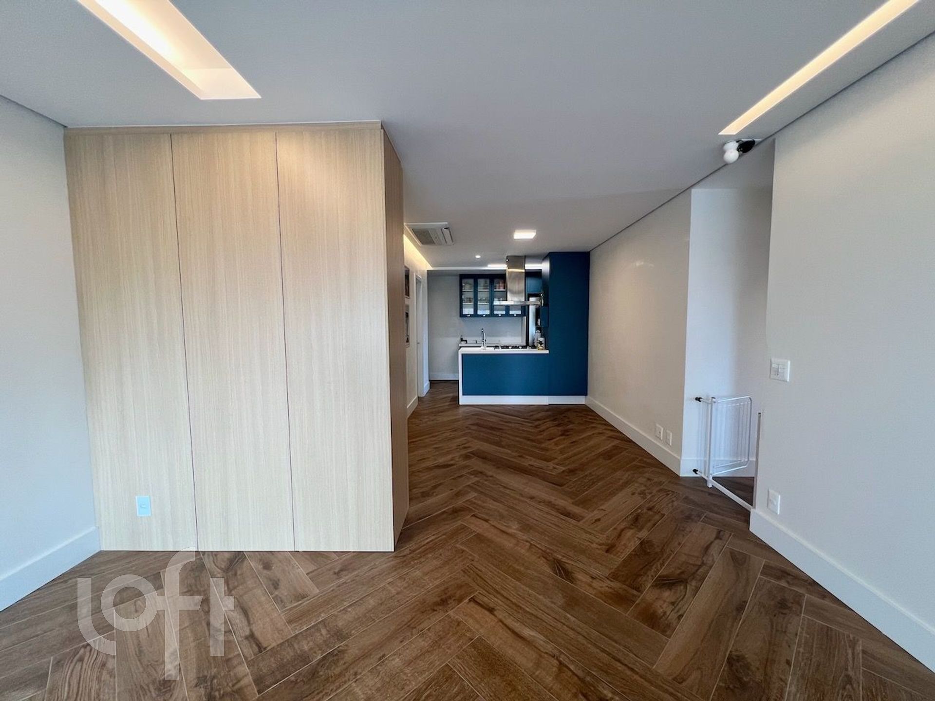 Apartamento à venda com 3 quartos, 122m² - Foto 3