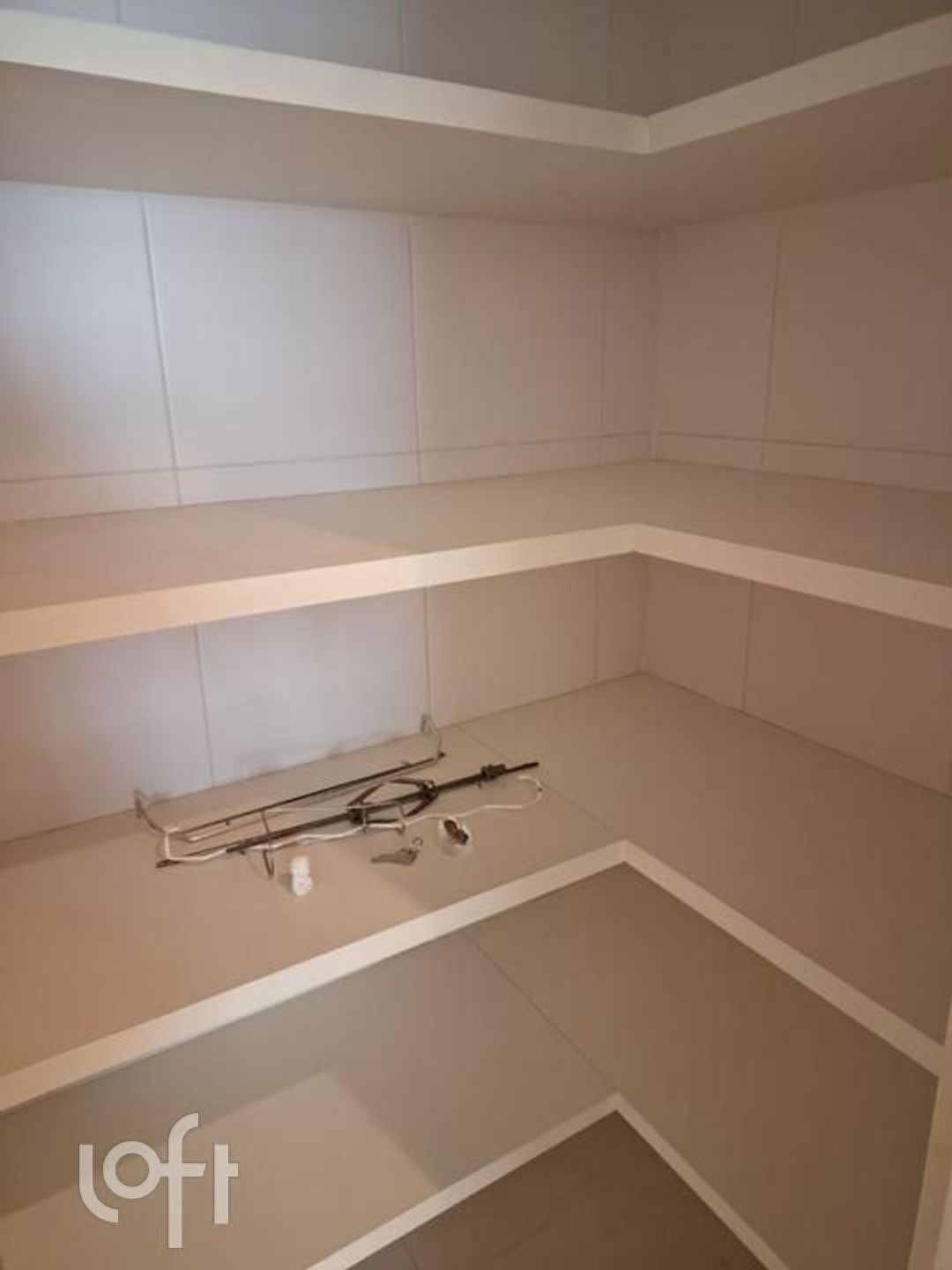 Apartamento à venda com 3 quartos, 200m² - Foto 18