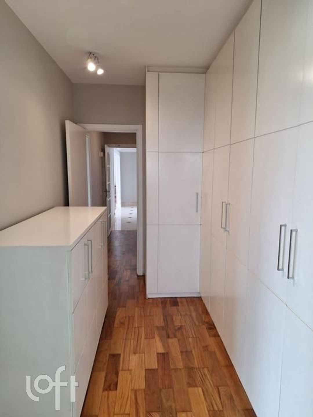 Apartamento à venda com 3 quartos, 200m² - Foto 23