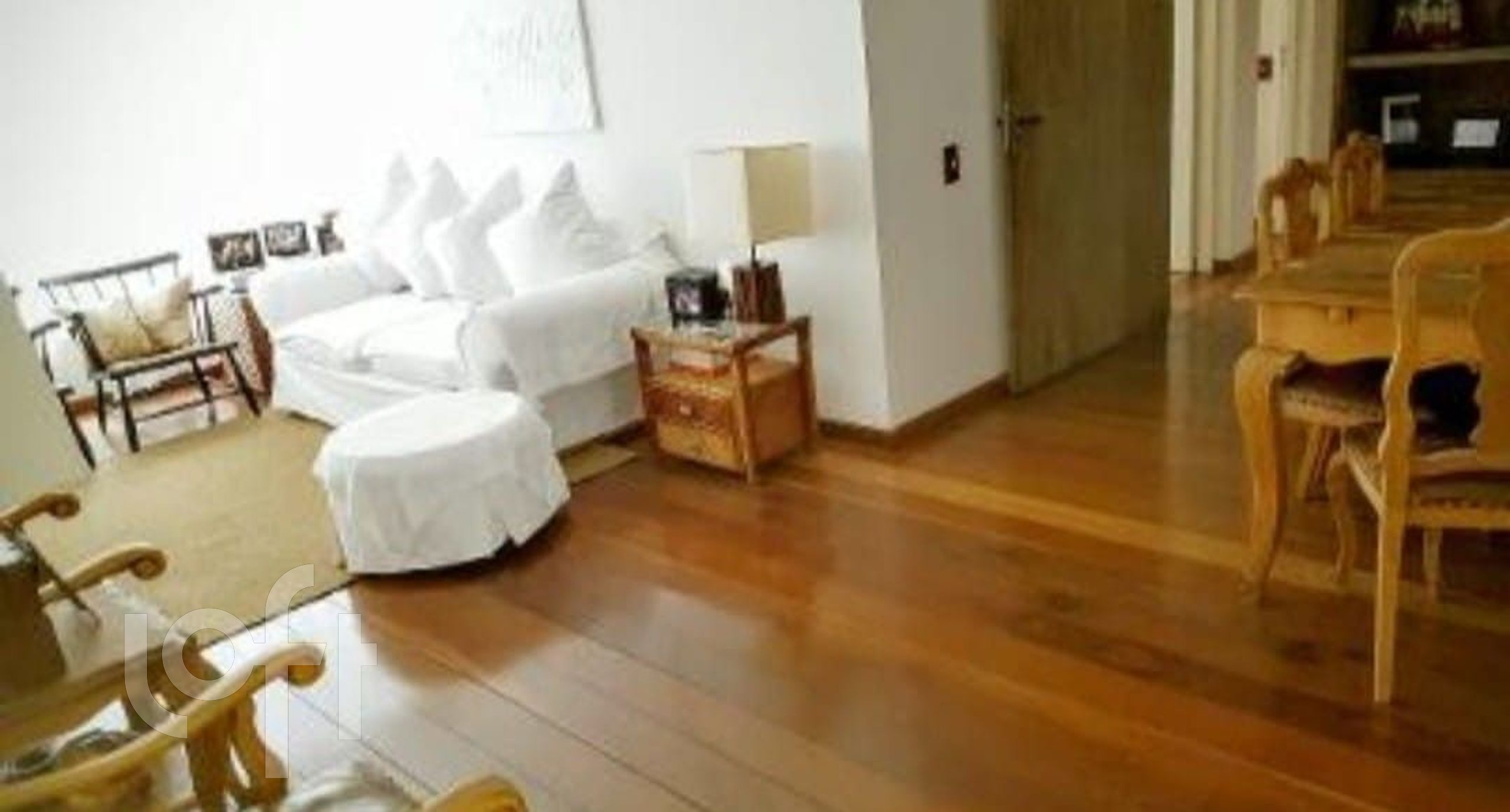 Apartamento à venda com 4 quartos, 106m² - Foto 2