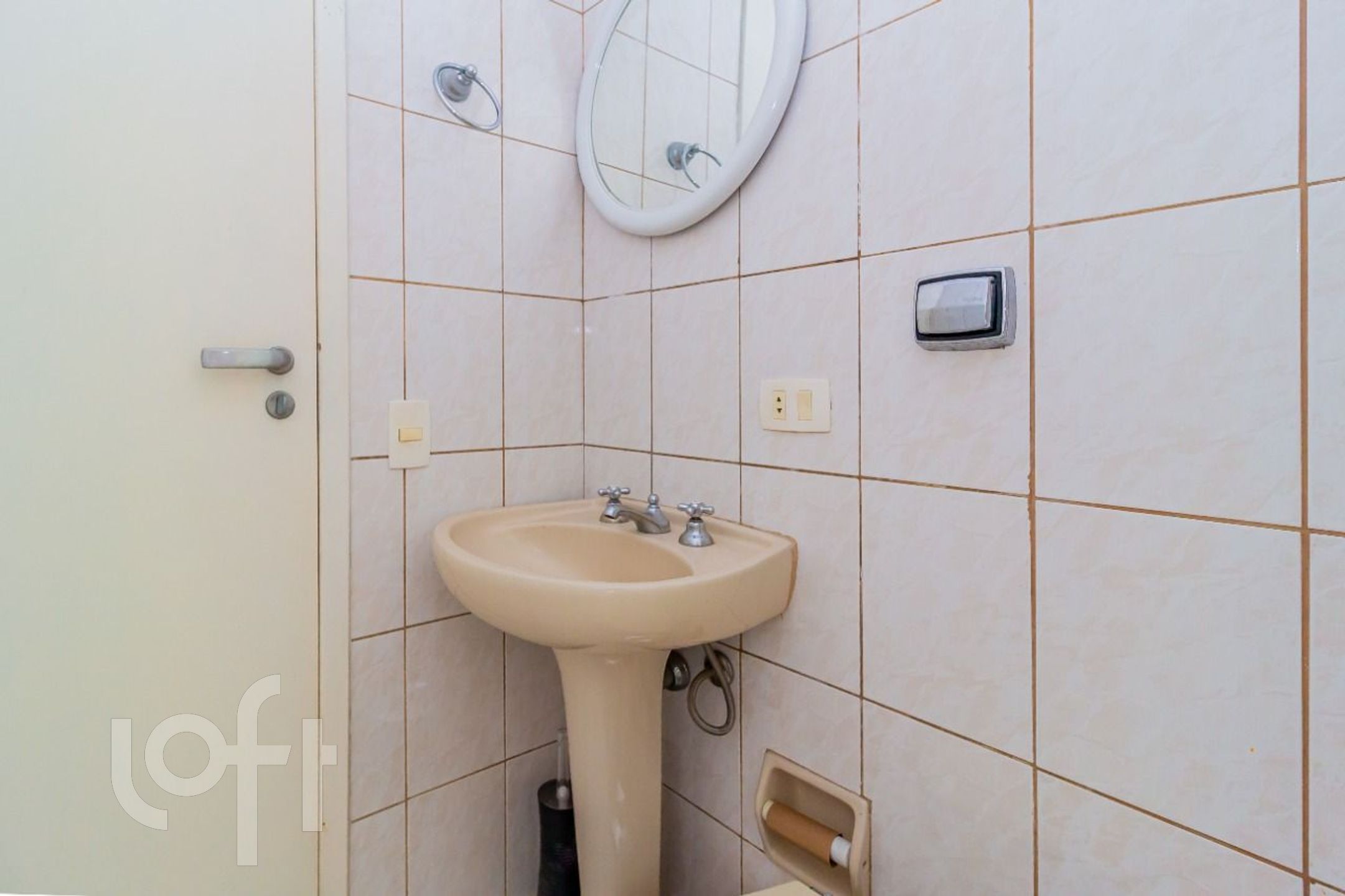 Apartamento à venda com 2 quartos, 70m² - Foto 25