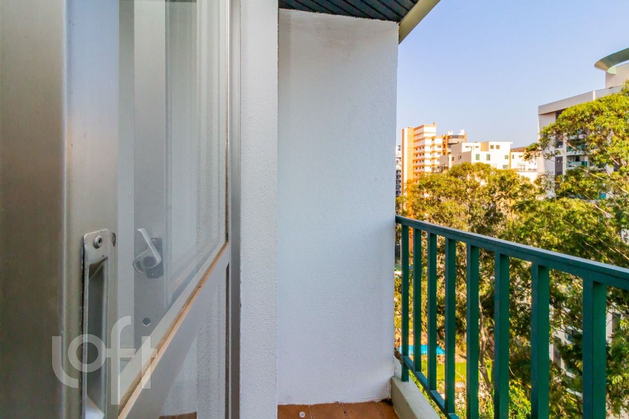 Apartamento à venda com 2 quartos, 70m² - Foto 6