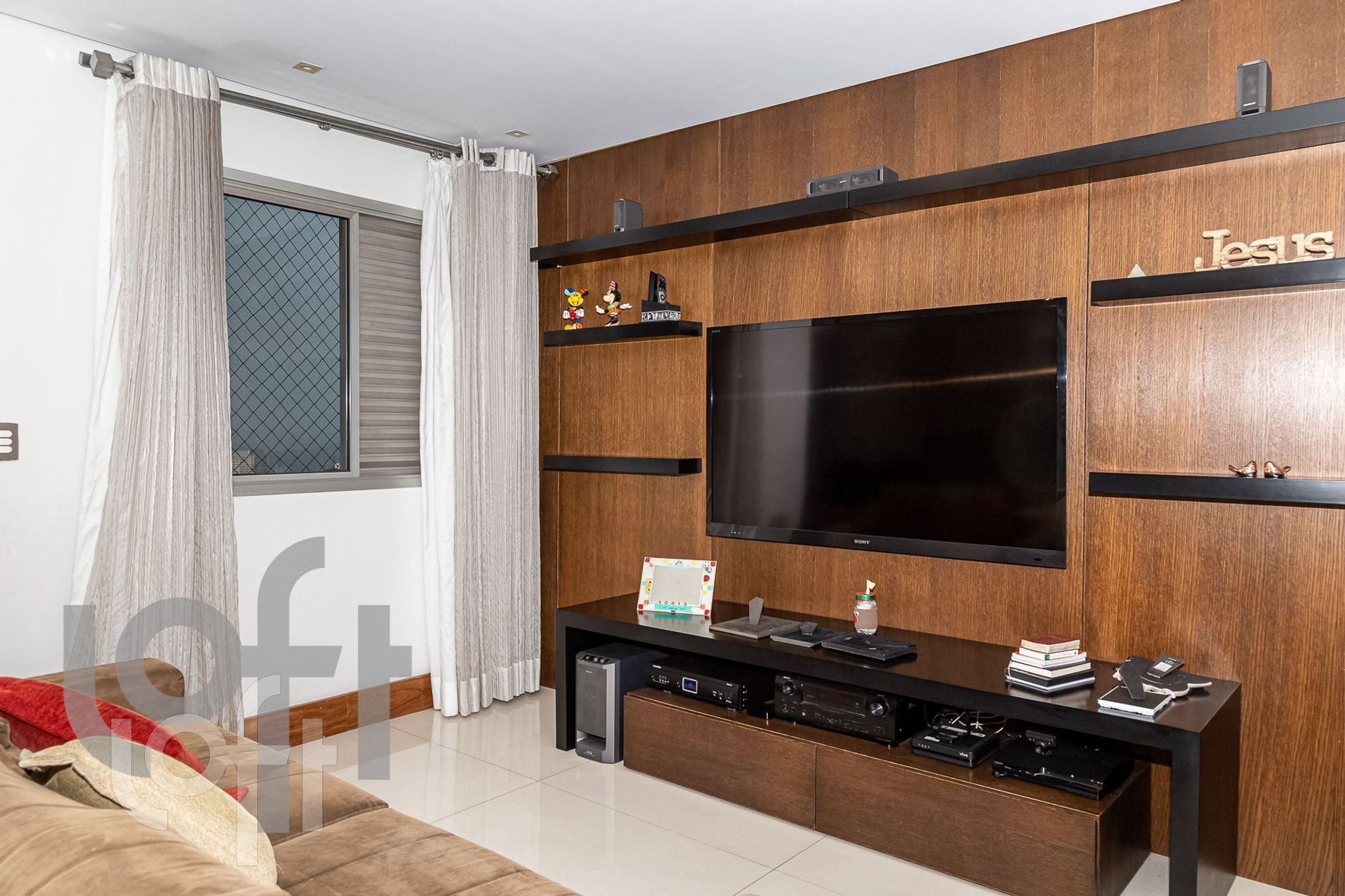 Apartamento à venda com 3 quartos, 157m² - Foto 23