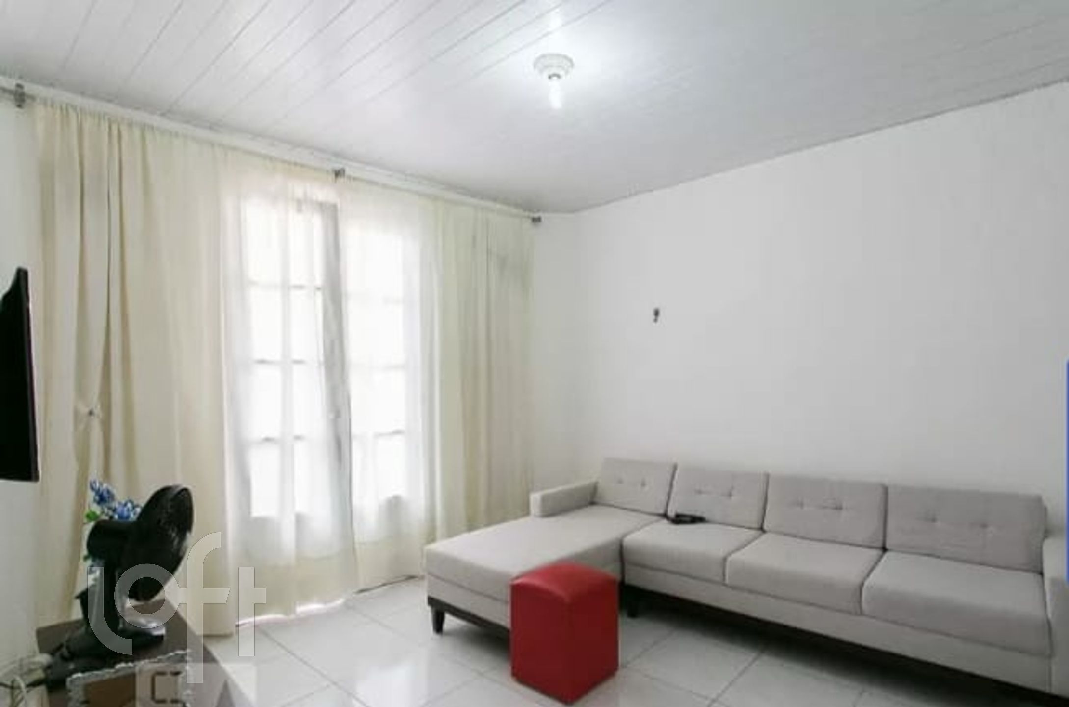 Apartamento à venda com 1 quarto, 50m² - Foto 2