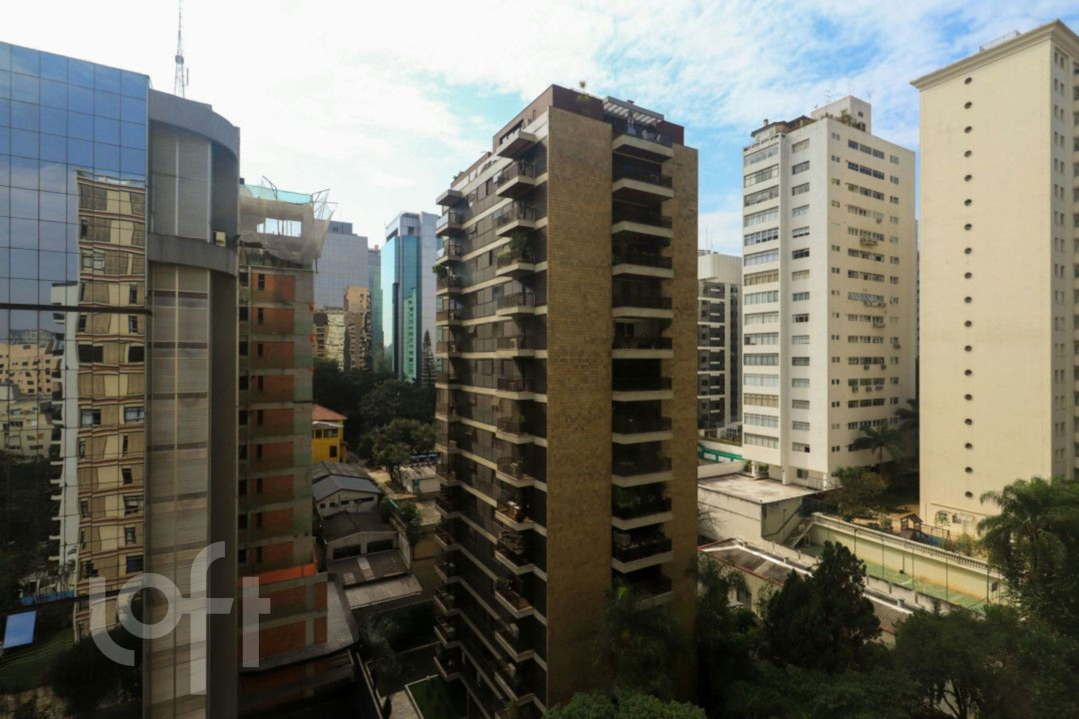 Apartamento à venda com 3 quartos, 239m² - Foto 17