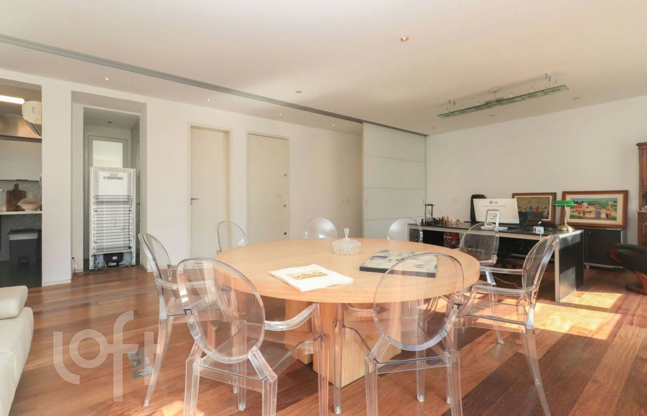 Apartamento à venda com 3 quartos, 239m² - Foto 13