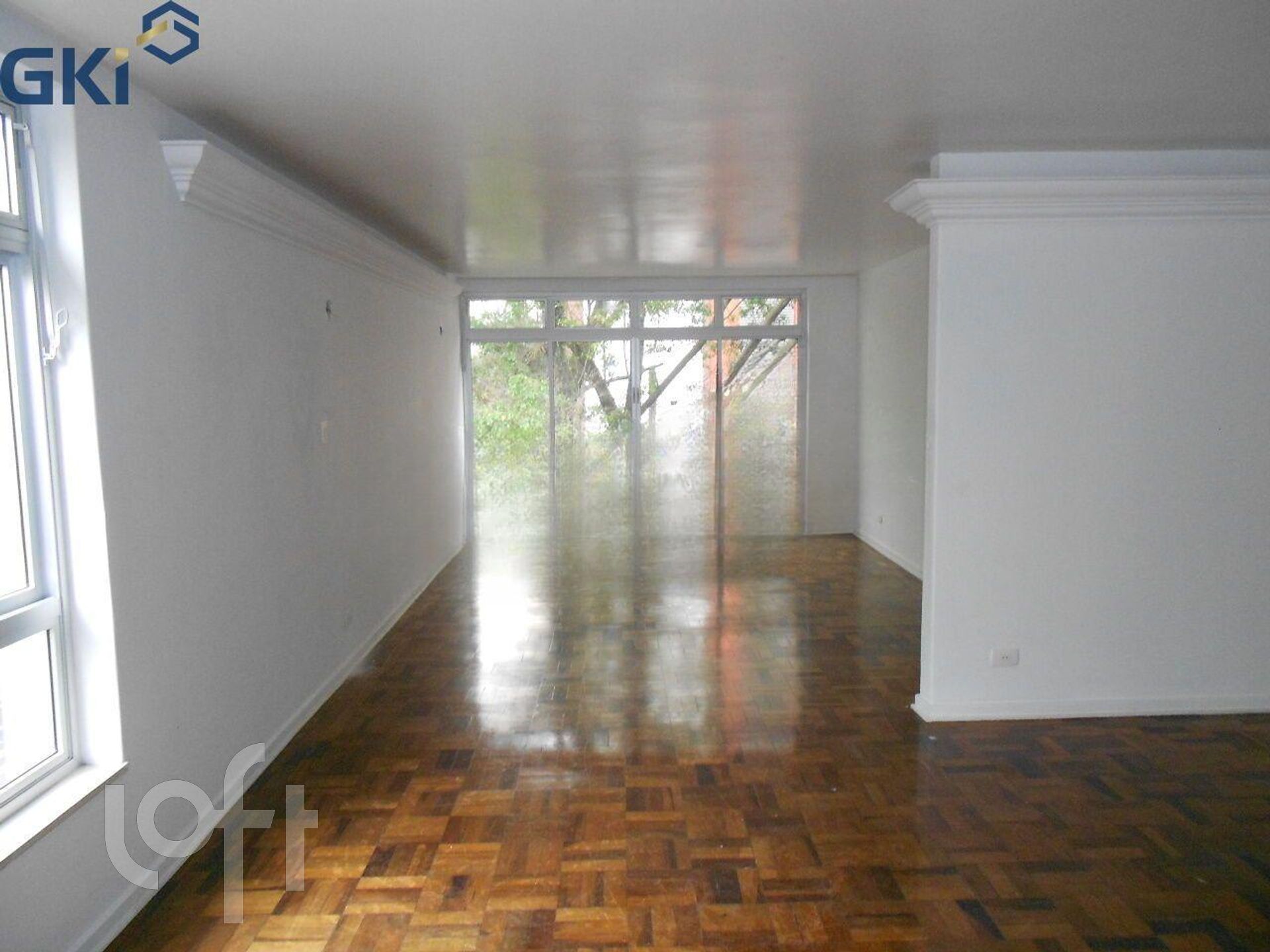 Apartamento à venda com 3 quartos, 178m² - Foto 2