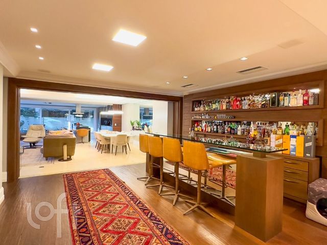 Casa em Condomínio com 729m², 4 dormitórios, 4 suítes, 4 vagas, Boa Vista em Porto Alegre