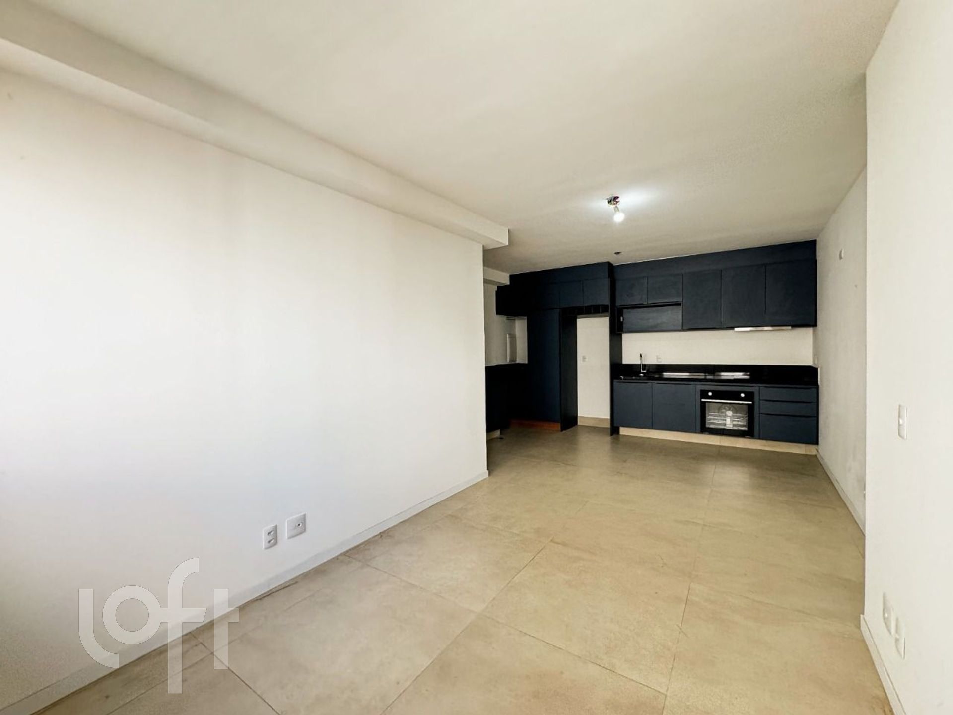 Apartamento à venda com 2 quartos, 68m² - Foto 2