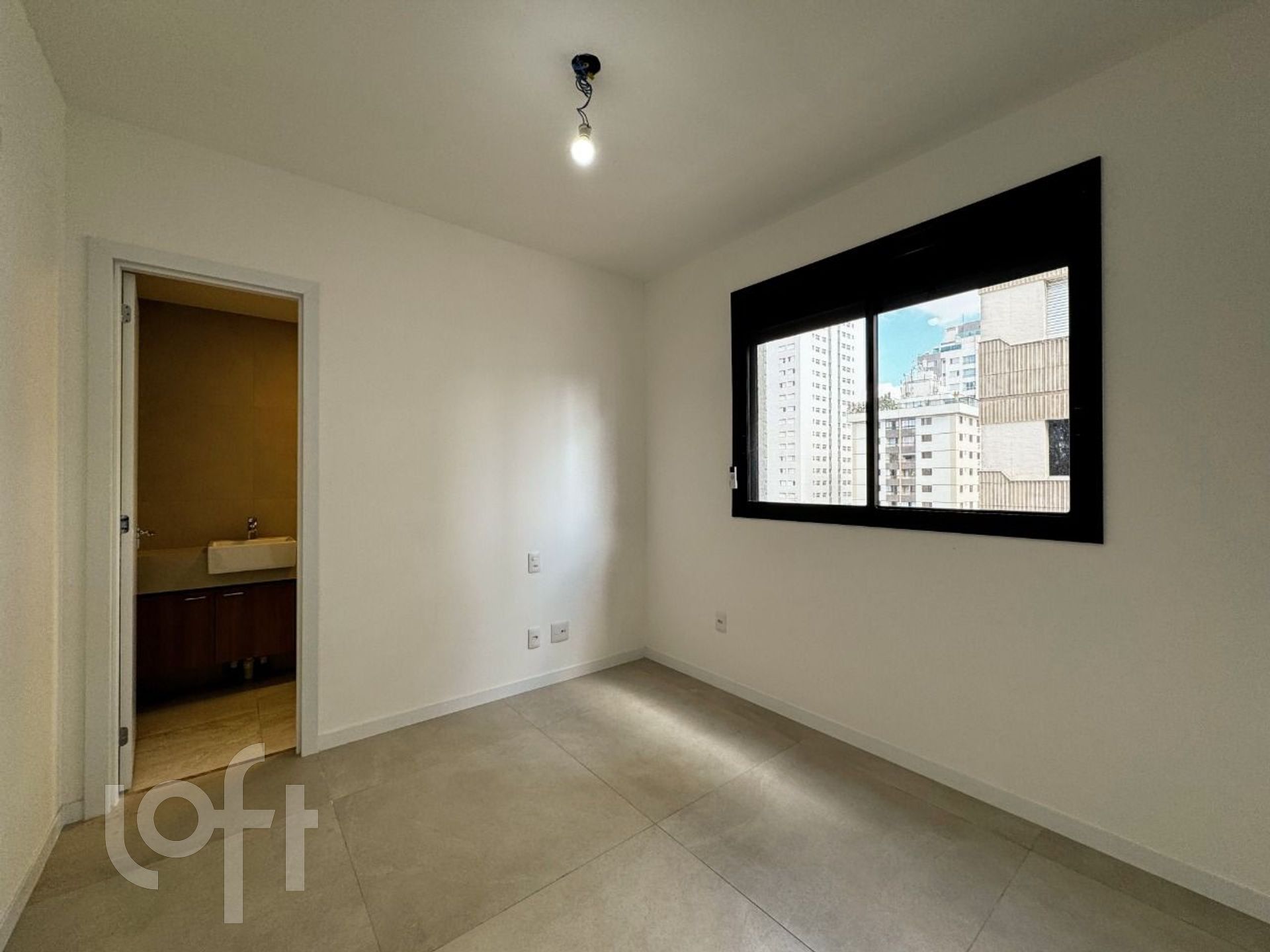 Apartamento à venda com 2 quartos, 68m² - Foto 7