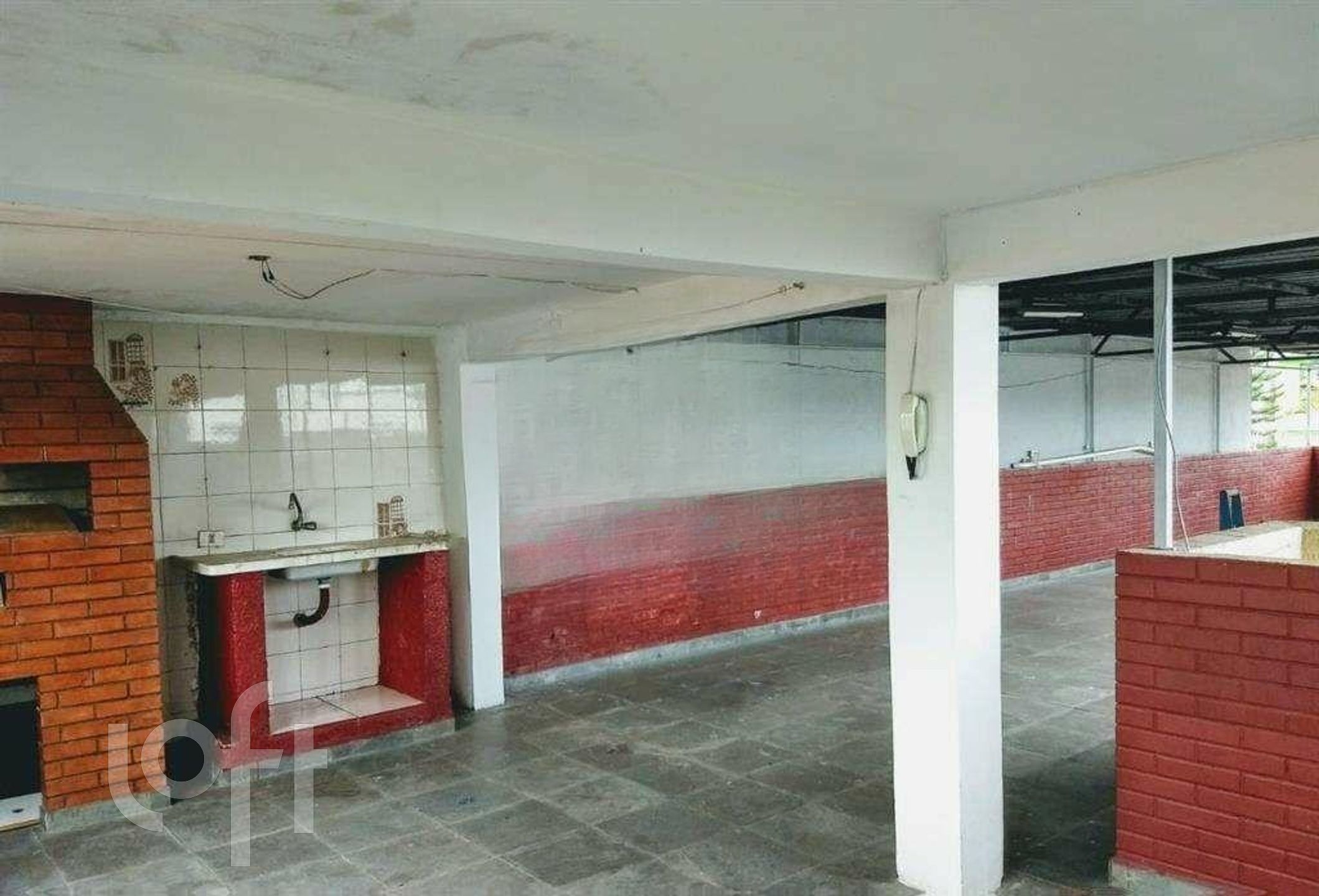 Casa à venda com 4 quartos, 267m² - Foto 2