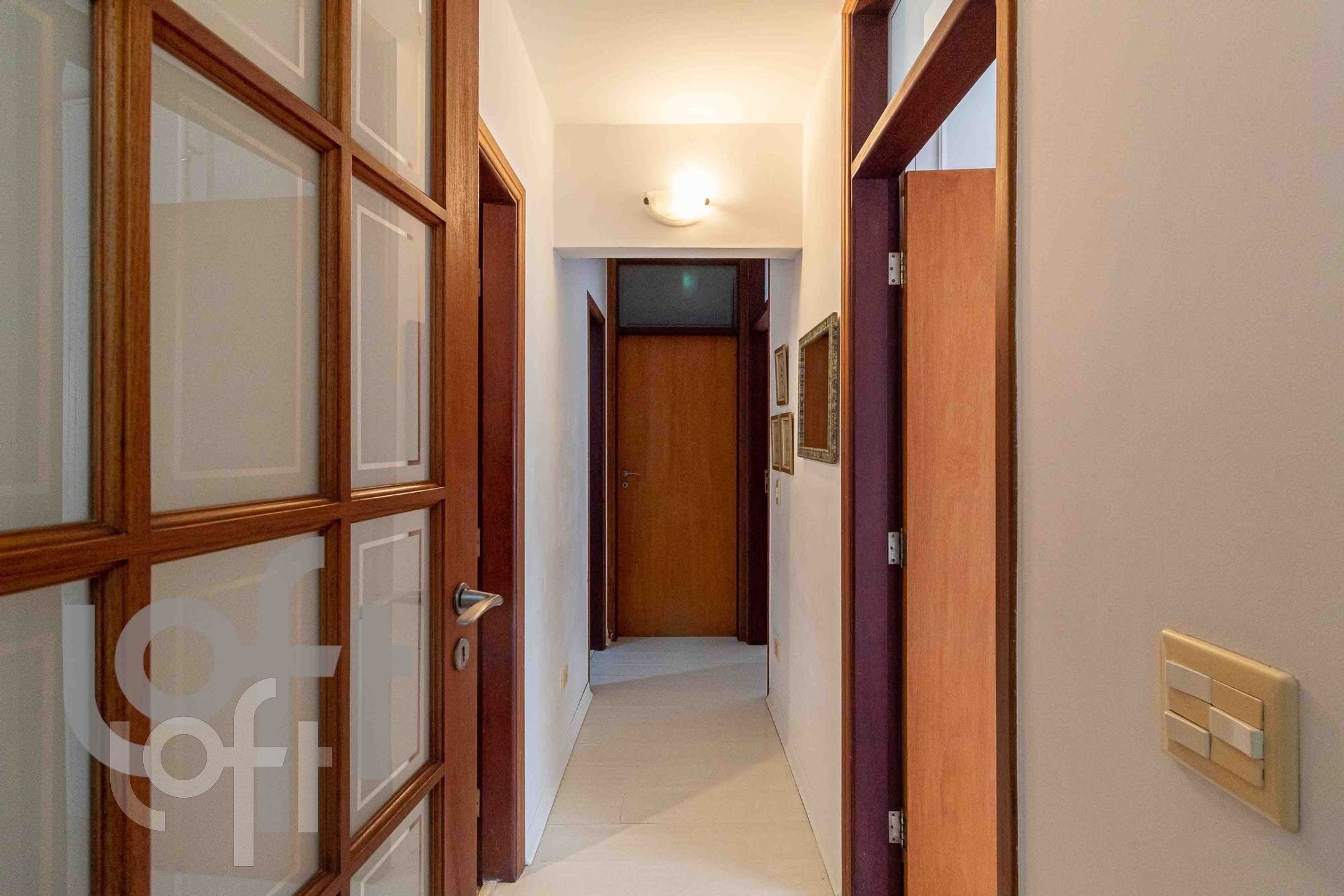 Apartamento à venda com 3 quartos, 98m² - Foto 2