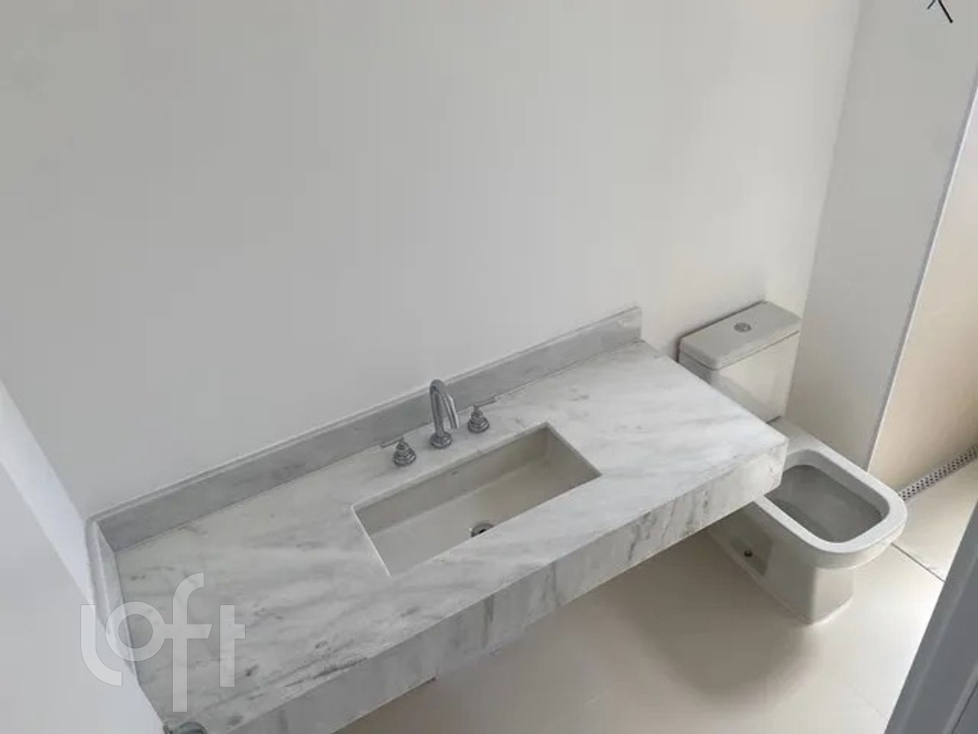 Apartamento à venda com 3 quartos, 142m² - Foto 13