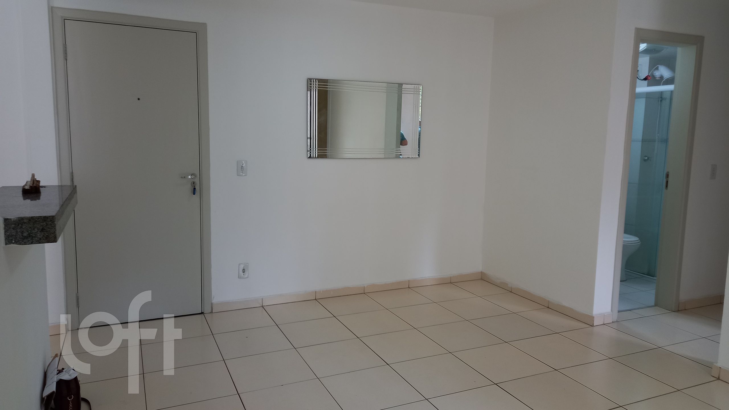 Apartamento à venda com 2 quartos, 68m² - Foto 3