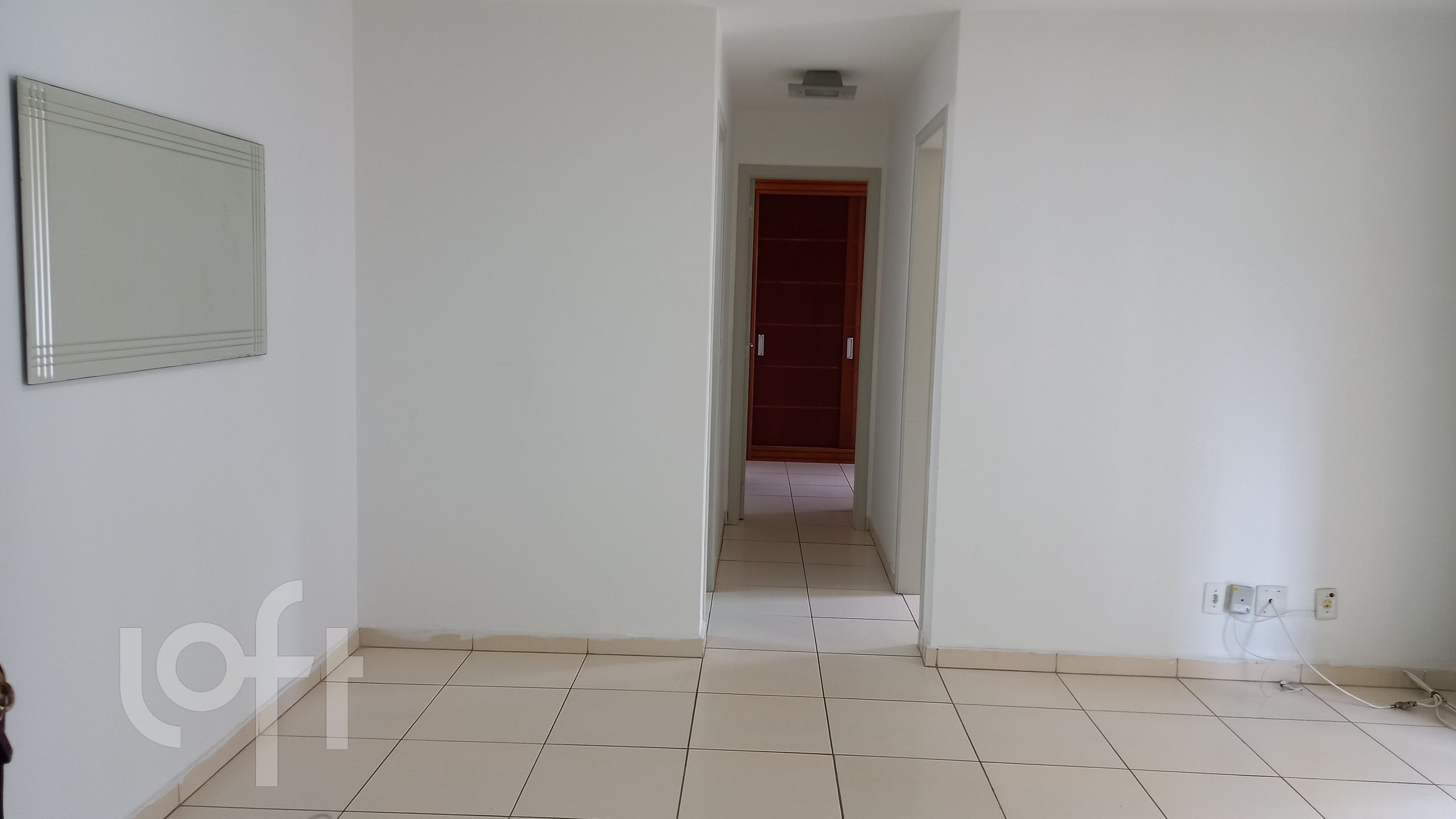 Apartamento à venda com 2 quartos, 68m² - Foto 2