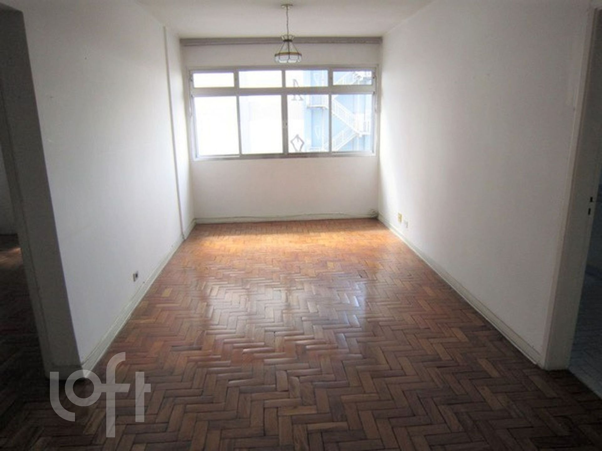 Apartamento à venda com 1 quarto, 60m² - Foto 4