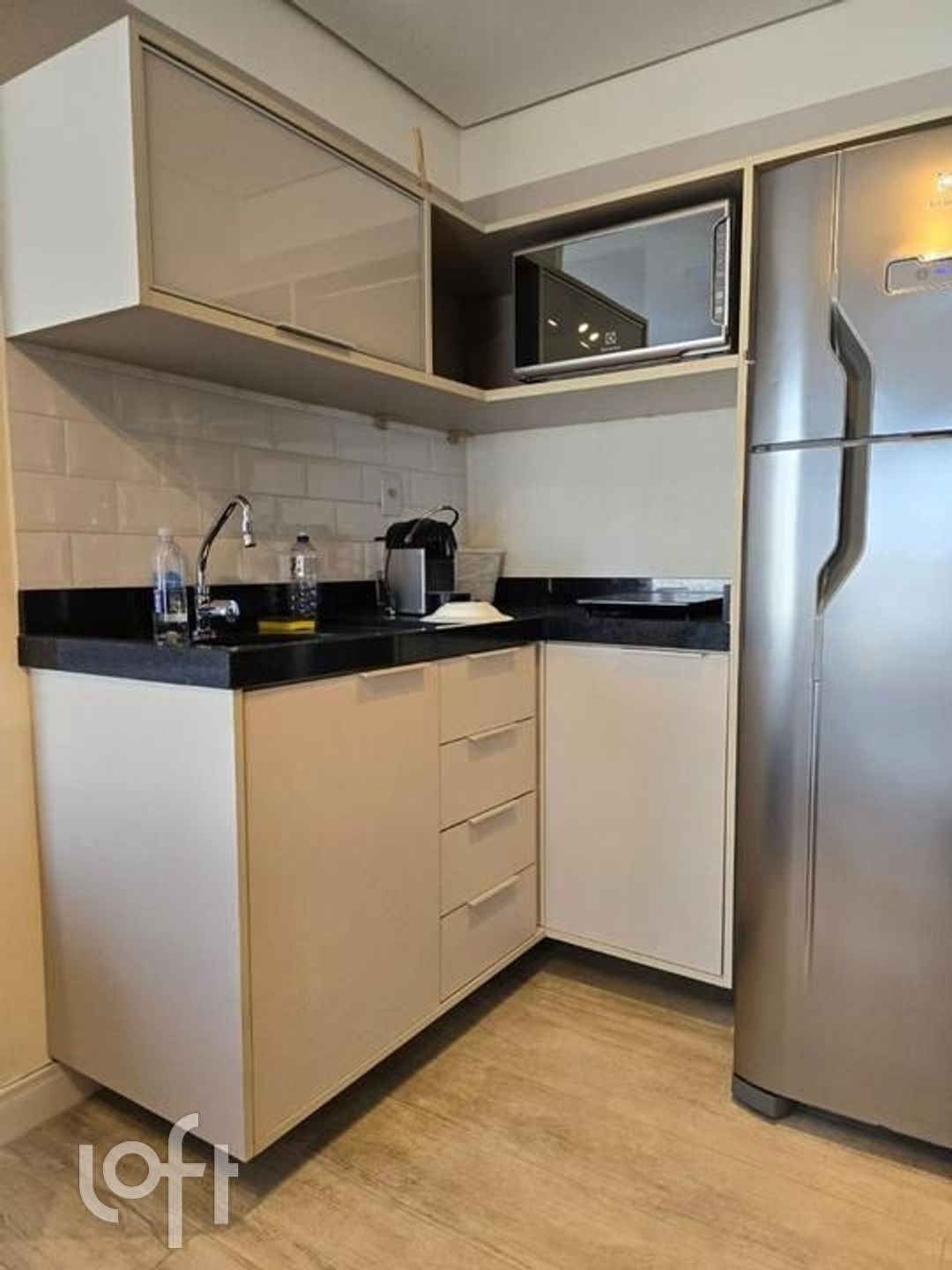 Apartamento à venda com 1 quarto, 30m² - Foto 2