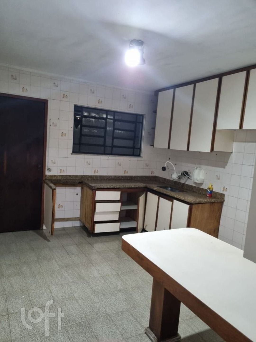 Casa à venda com 2 quartos, 170m² - Foto 1