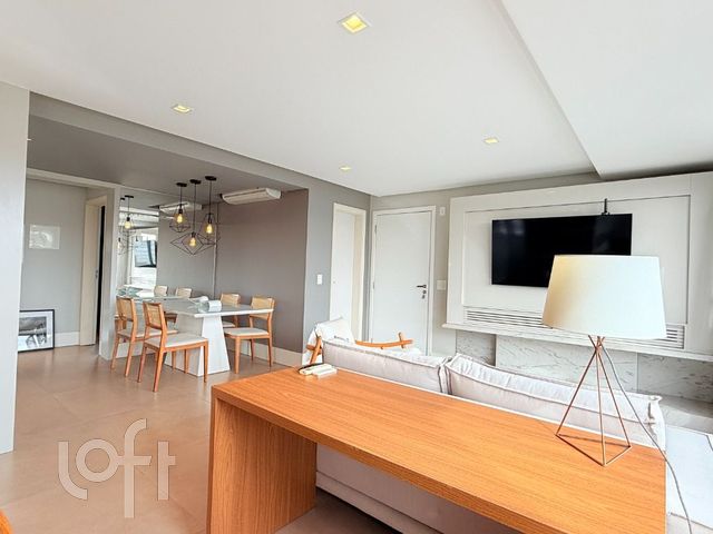 Apartamento com 87m², 2 dormitórios, 2 suítes, 2 vagas, Menino Deus em Porto Alegre