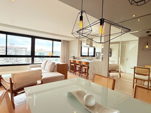 Apartamento com 87m², 2 dormitórios, 2 suítes, 2 vagas, Menino Deus em Porto Alegre