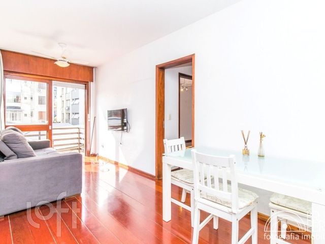 Apartamento com 94m², 2 dormitórios, 1 vaga, Floresta em Porto Alegre