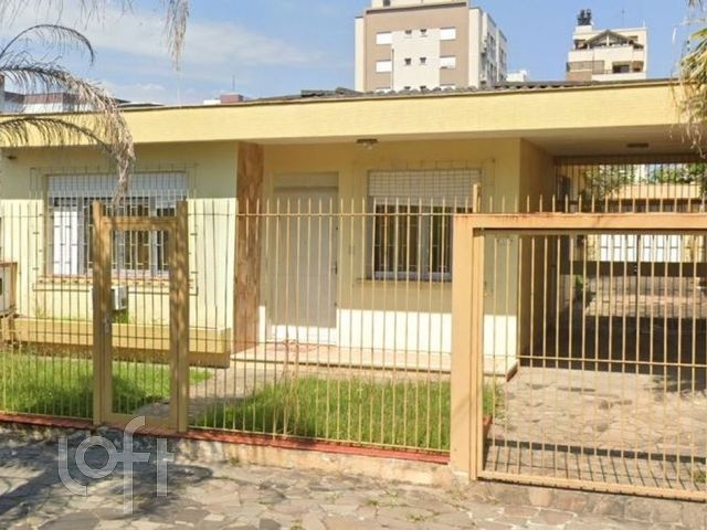 Casa com 180m², 3 dormitórios, 1 suíte, 2 vagas, Cristo Redentor em Porto Alegre