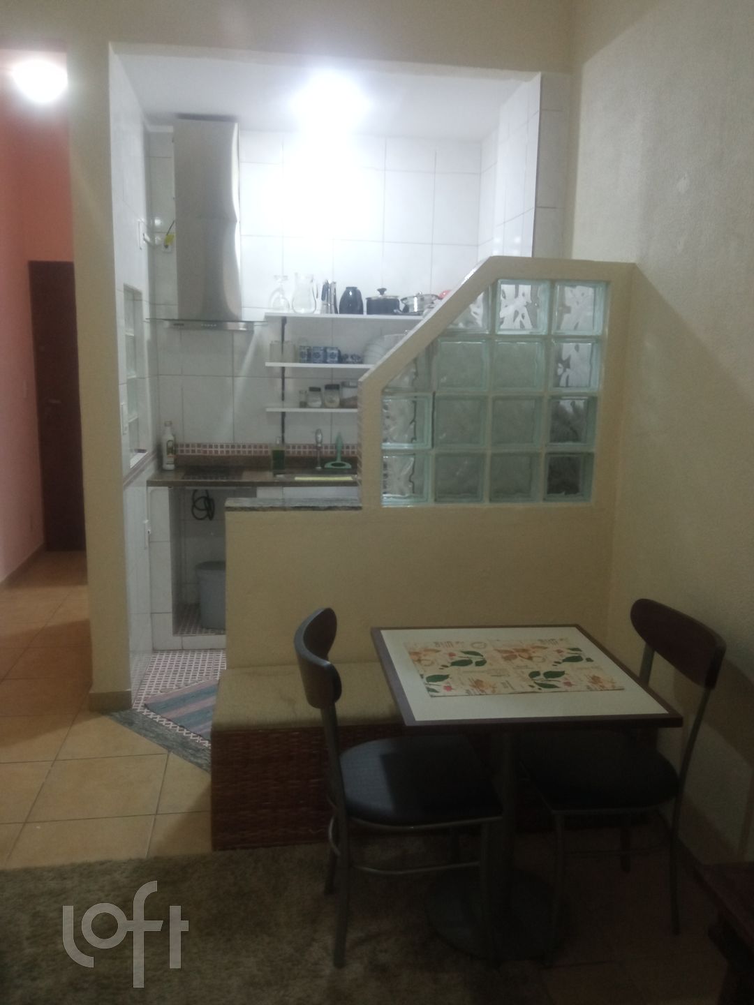 Apartamento à venda com 1 quarto, 28m² - Foto 2