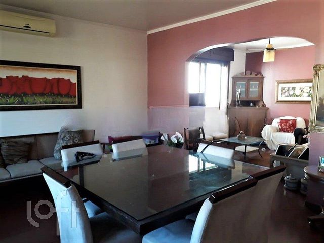 Casa com 240m², 3 dormitórios, 1 suíte, 2 vagas, Chácara das Pedras em Porto Alegre