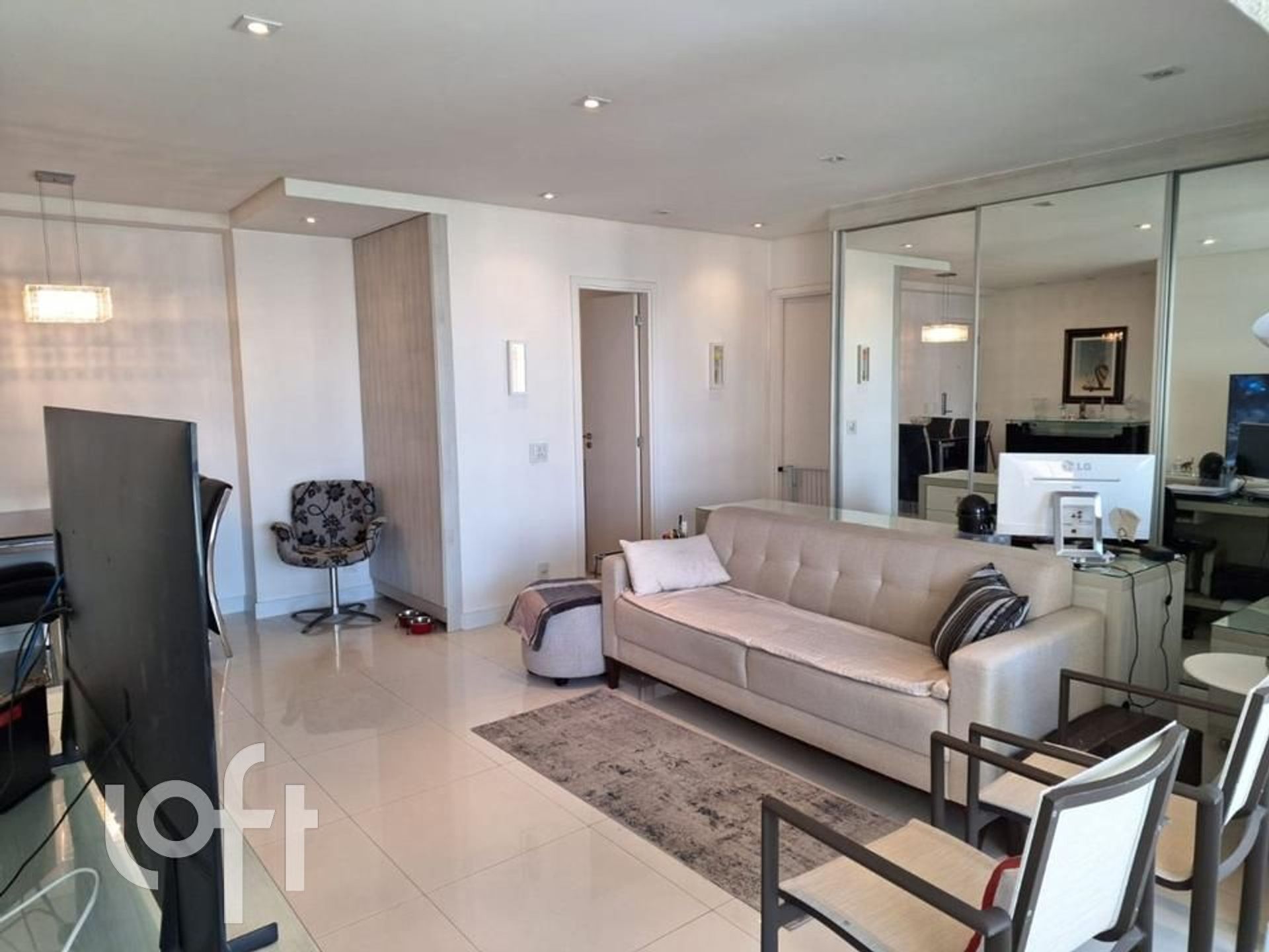 Apartamento à venda com 1 quarto, 72m² - Foto 2