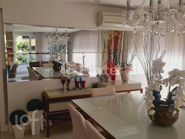 Apartamento com 181m², 3 dormitórios, 3 suítes, 3 vagas, Bela Vista em Porto Alegre