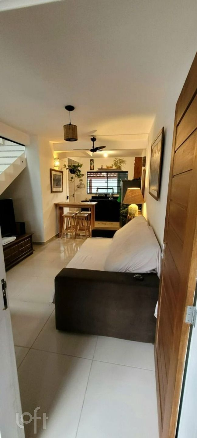 Casa à venda em Demais setores com 76 m², 2 quartos, 1 vaga