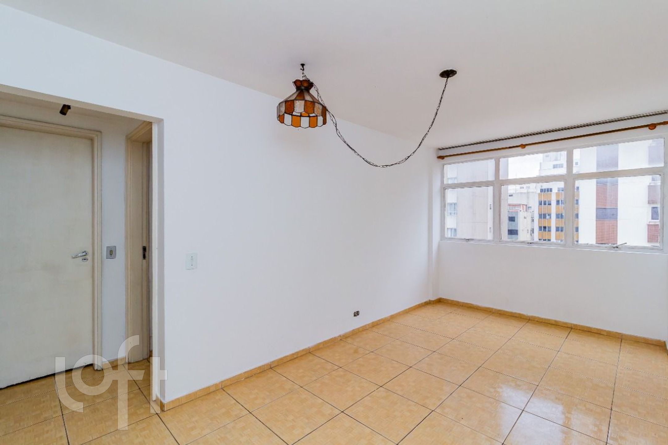 Apartamento à venda com 1 quarto, 43m² - Foto 2