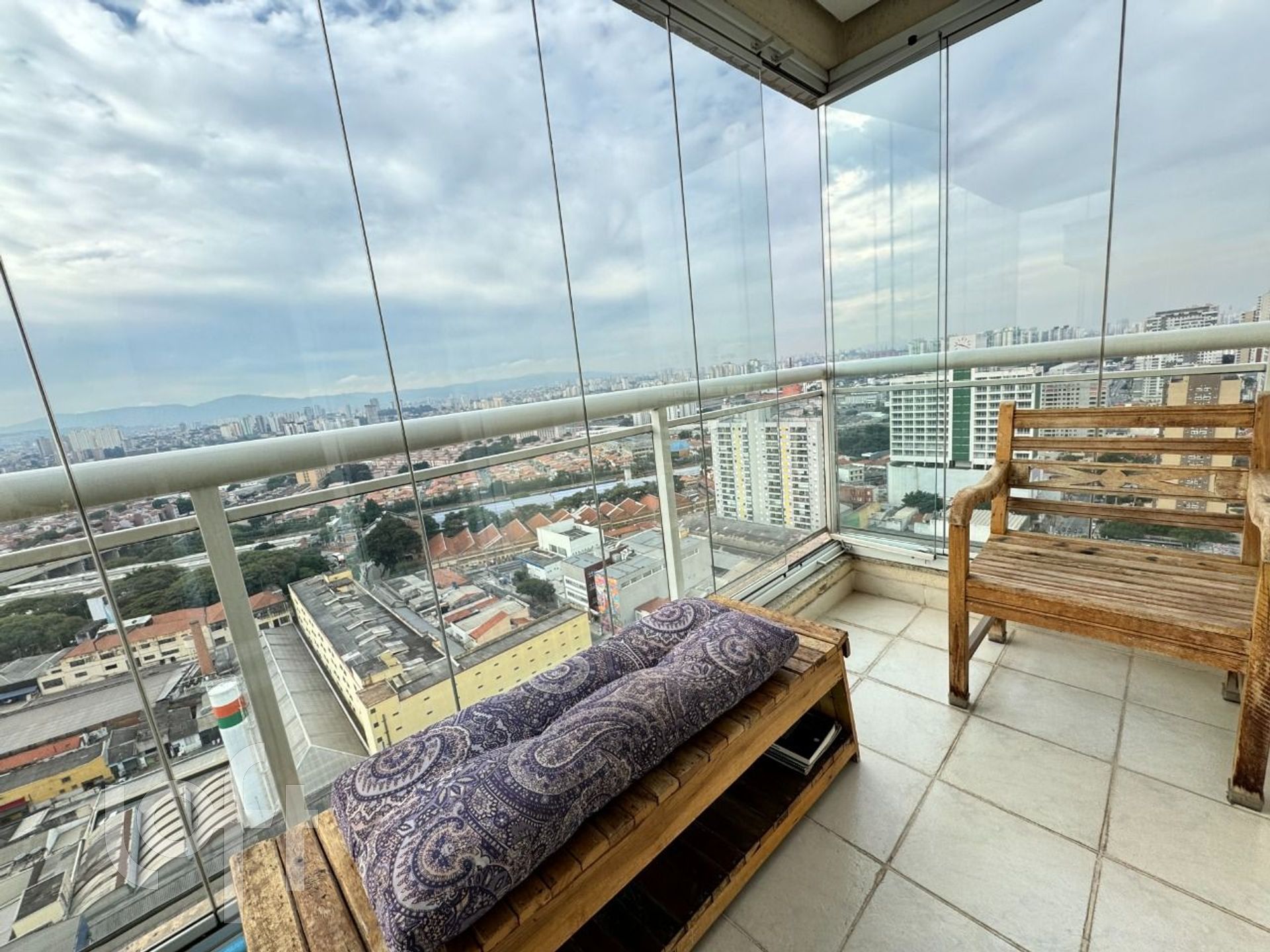 Apartamento à venda com 3 quartos, 162m² - Foto 5