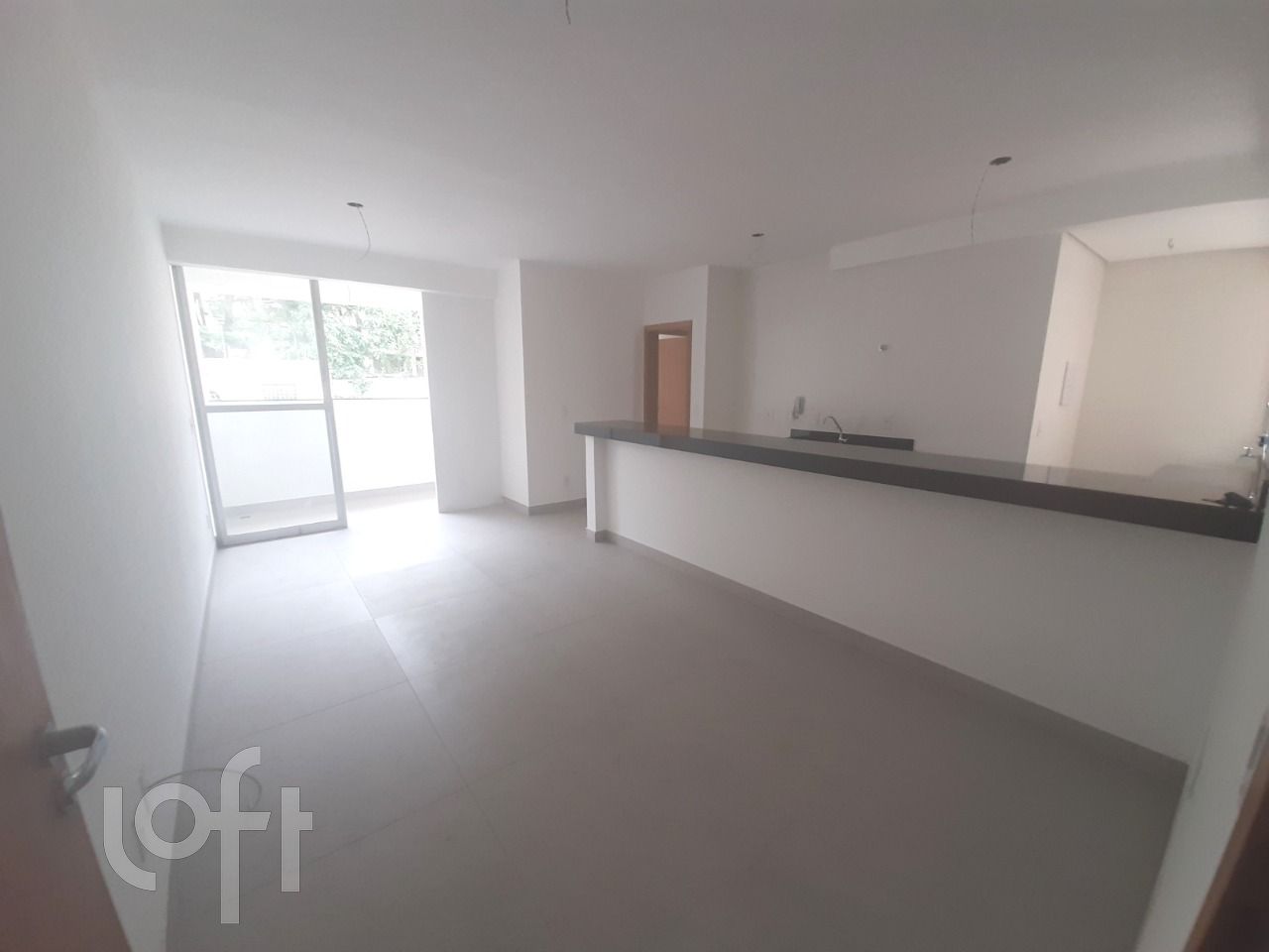 Apartamento à venda com 3 quartos, 76m² - Foto 1