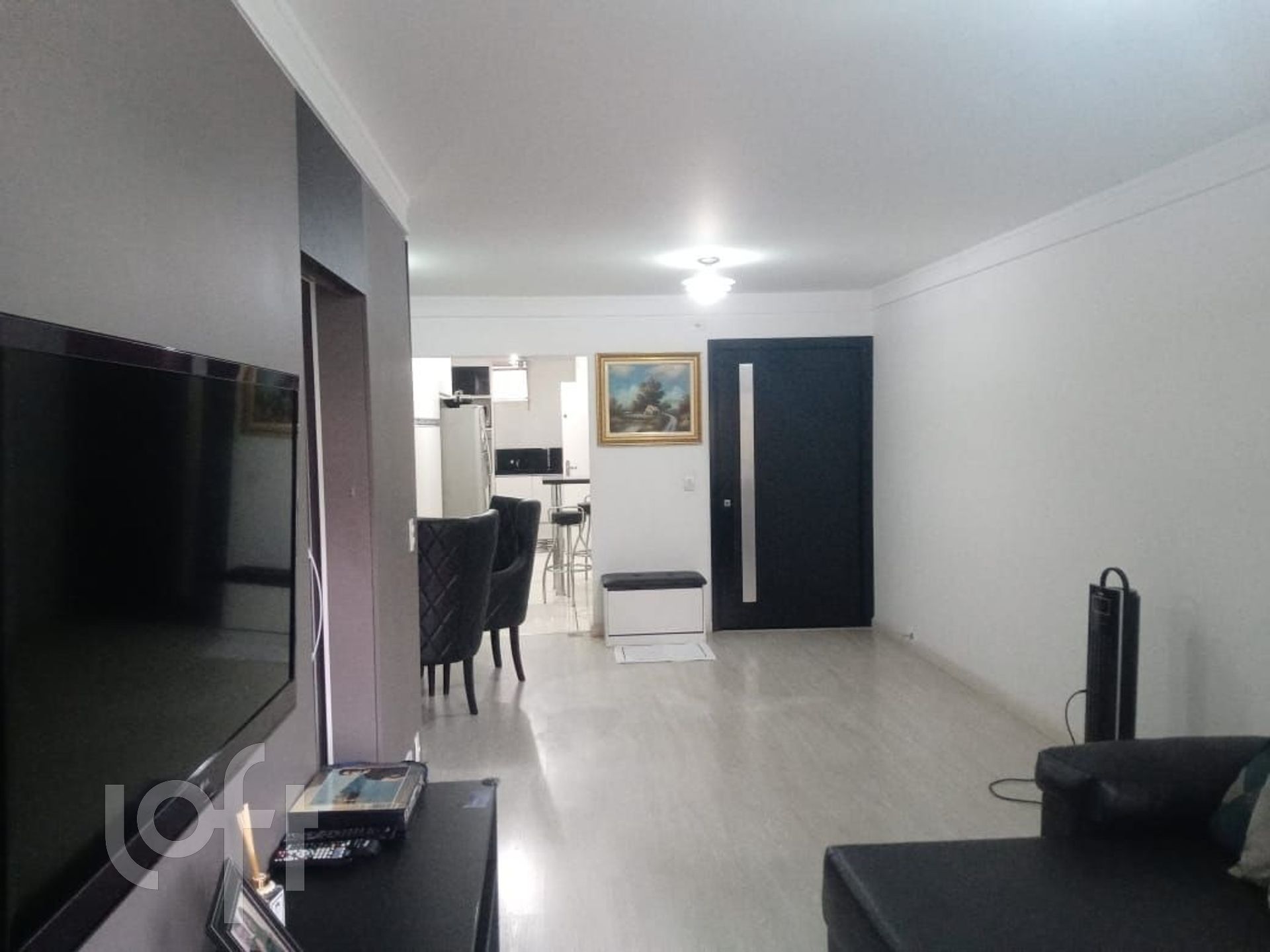 Apartamento à venda com 3 quartos, 147m² - Foto 2