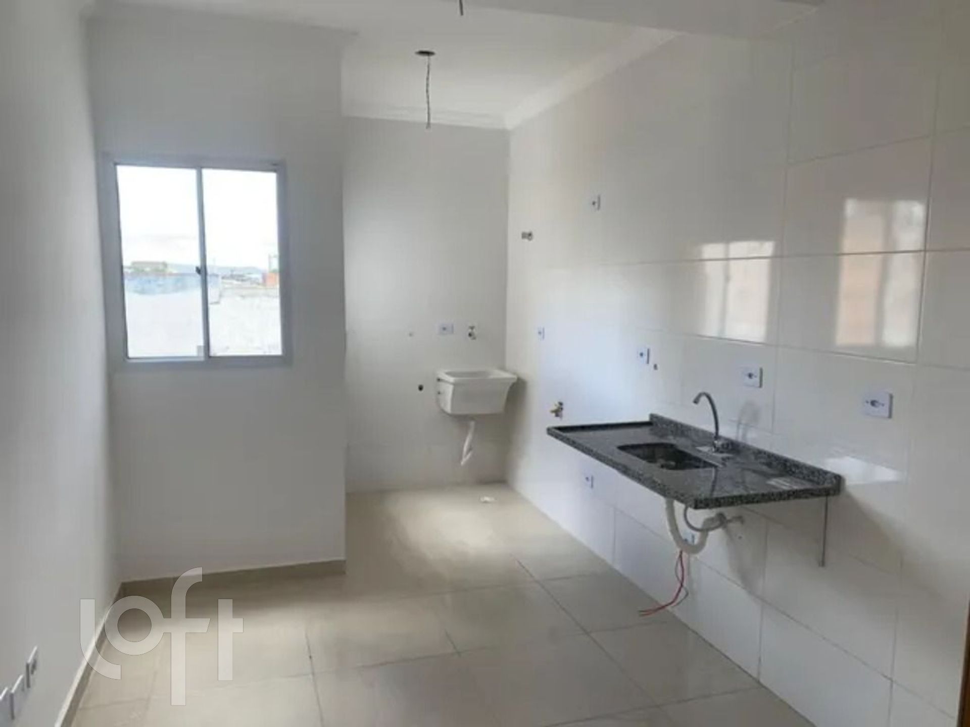 Apartamento à venda com 2 quartos, 37m² - Foto 1