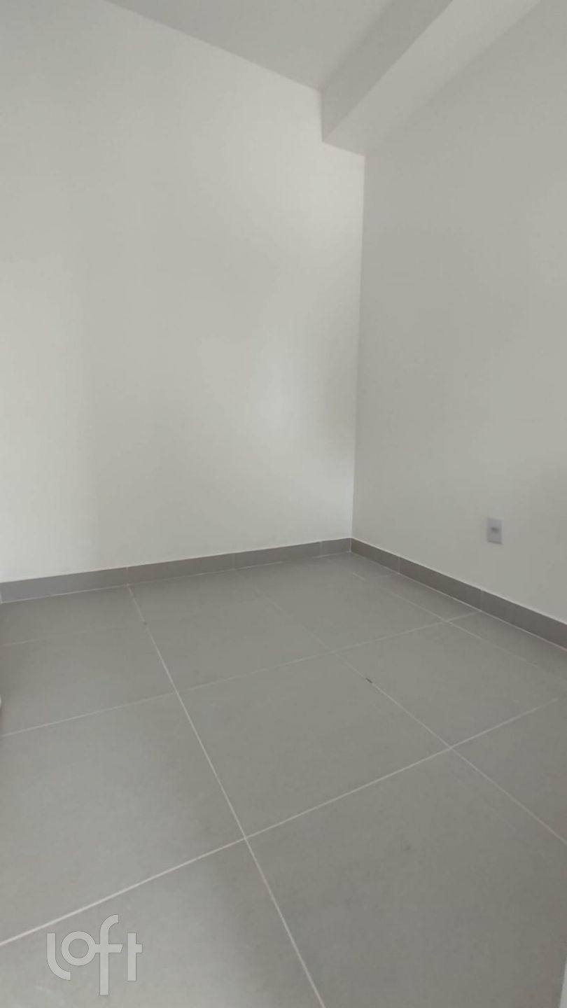 Apartamento à venda com 2 quartos, 33m² - Foto 3