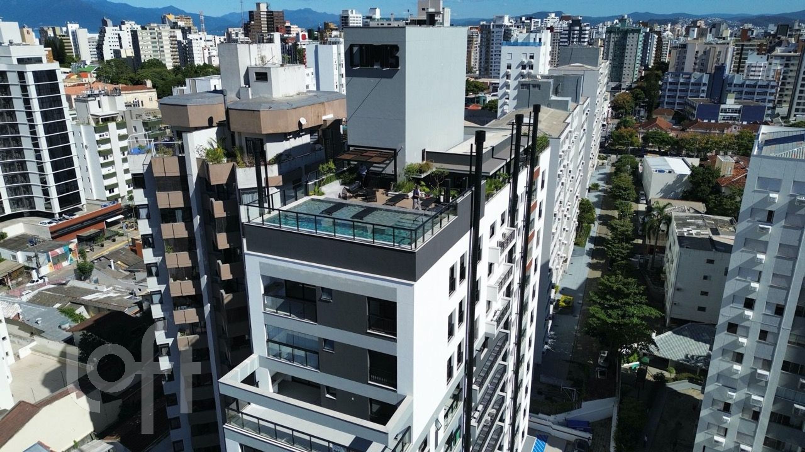 Apartamento à venda em Centro com 107 m², 3 quartos, 1 suíte, 2 vagas