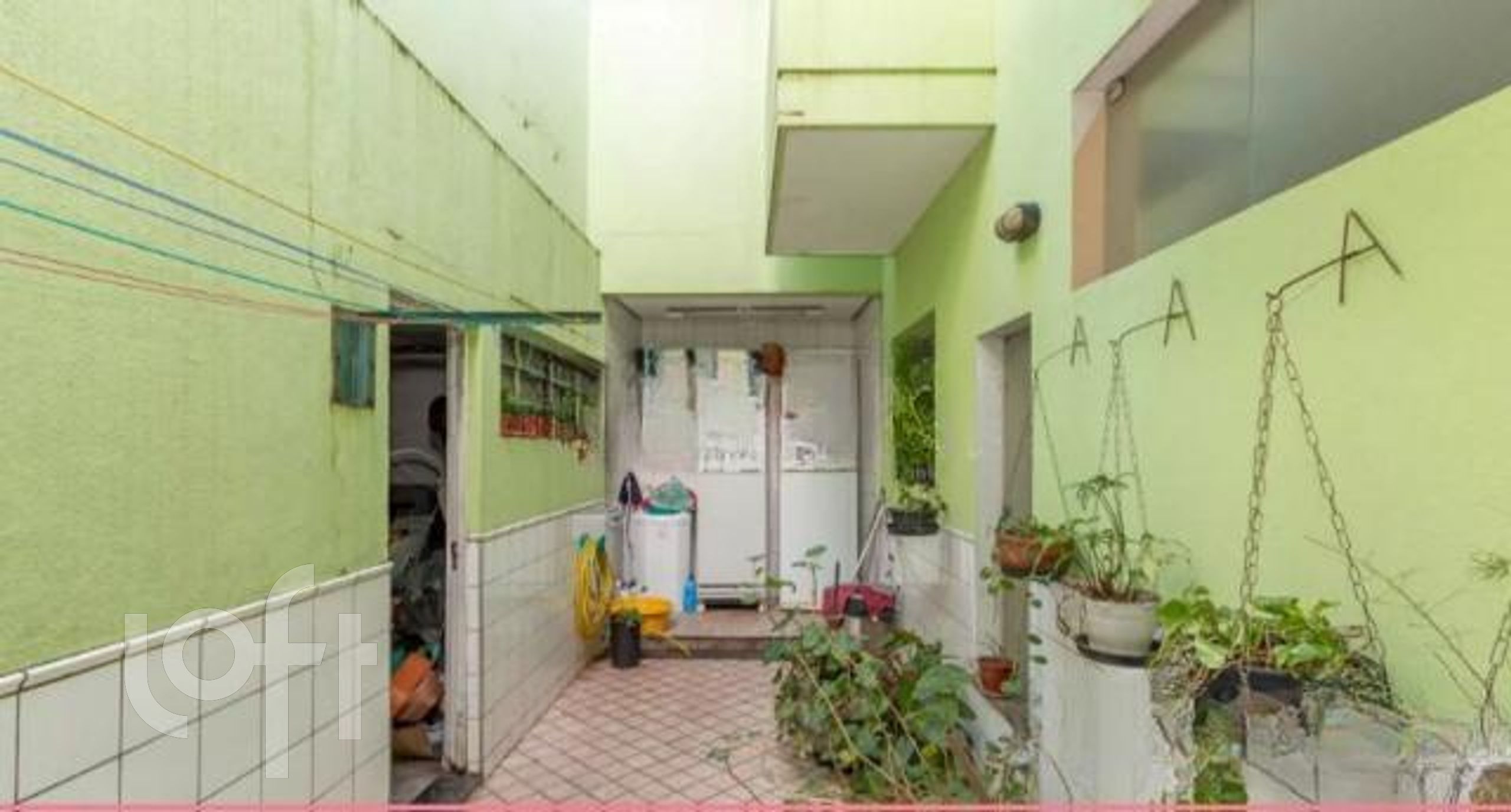 Casa à venda com 3 quartos, 200m² - Foto 18