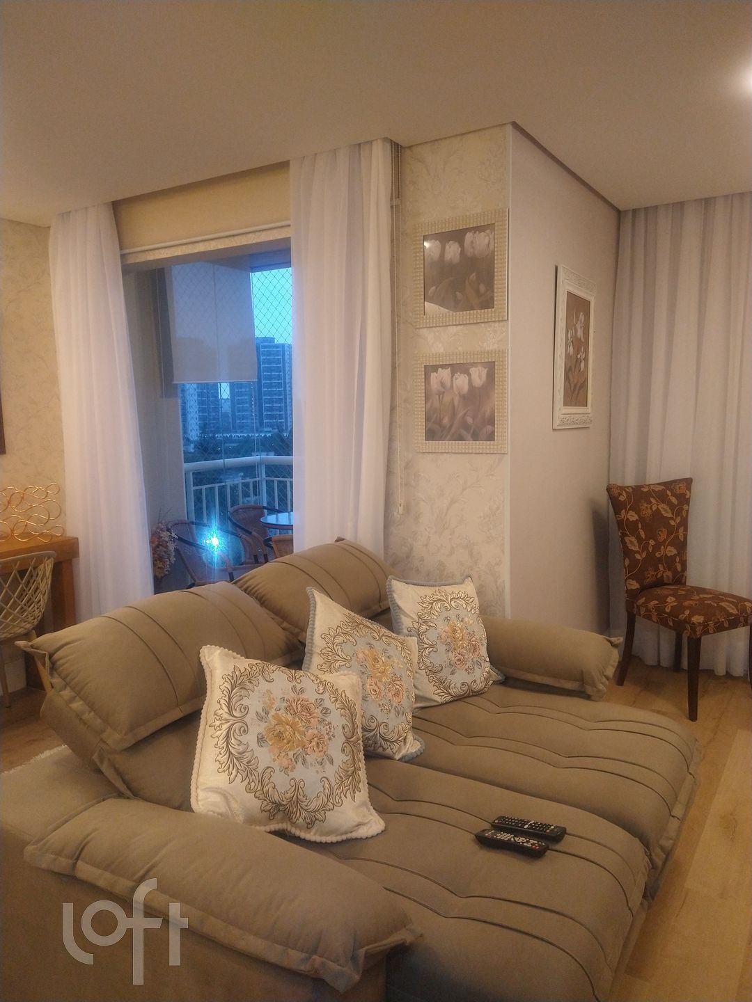 Apartamento à venda com 3 quartos, 63m² - Foto 2