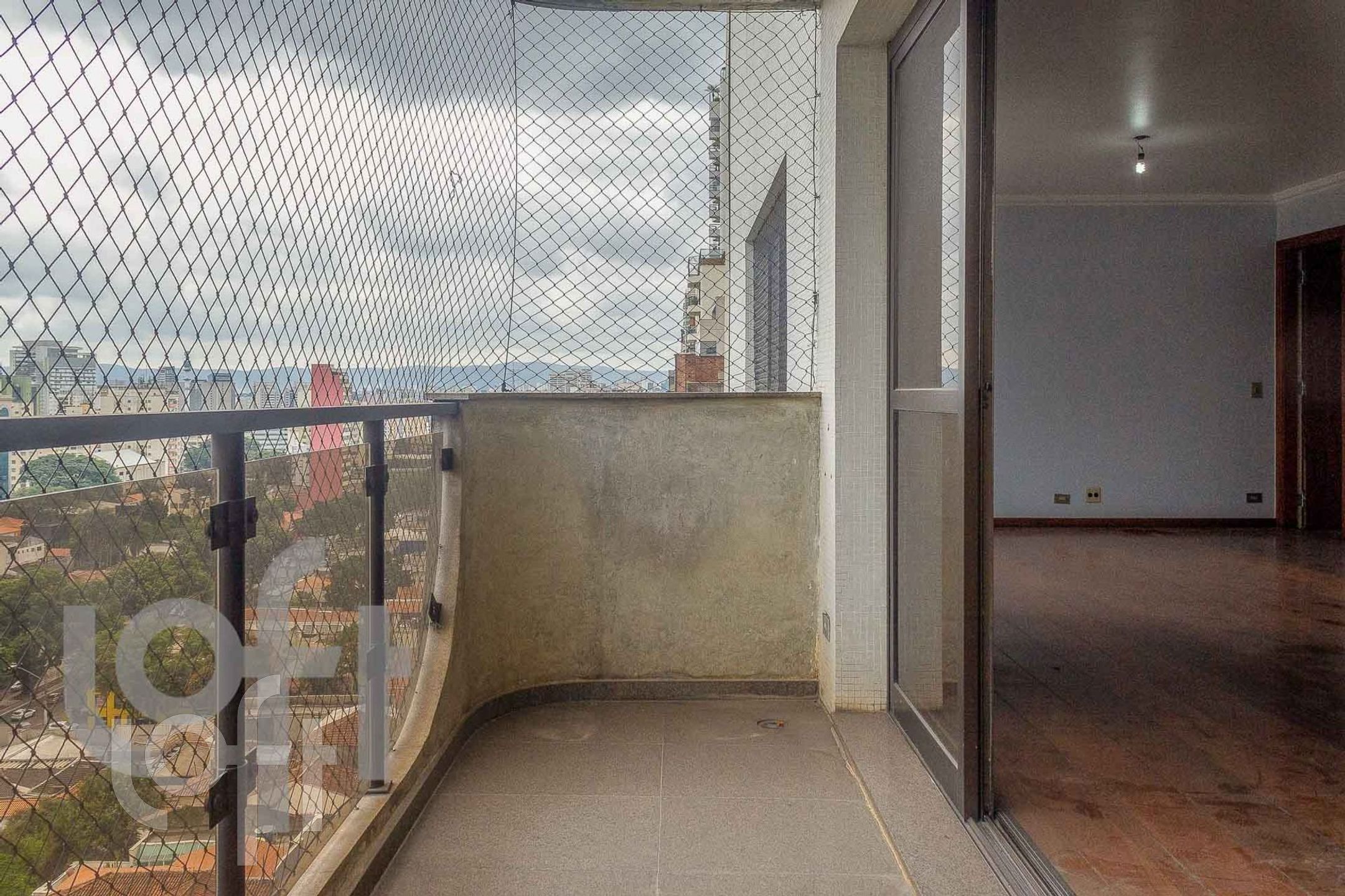 Apartamento à venda com 3 quartos, 220m² - Foto 26