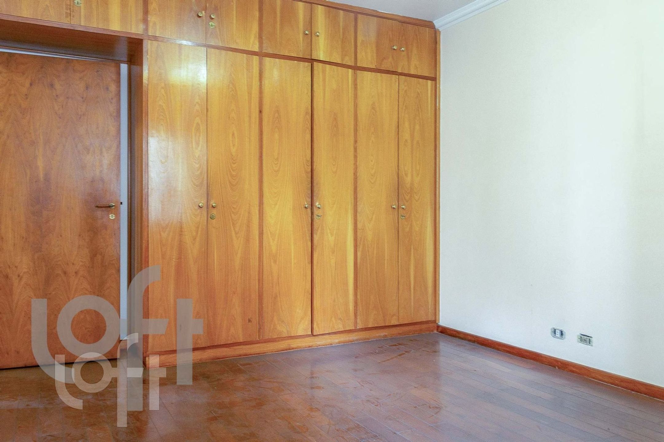 Apartamento à venda com 3 quartos, 220m² - Foto 19