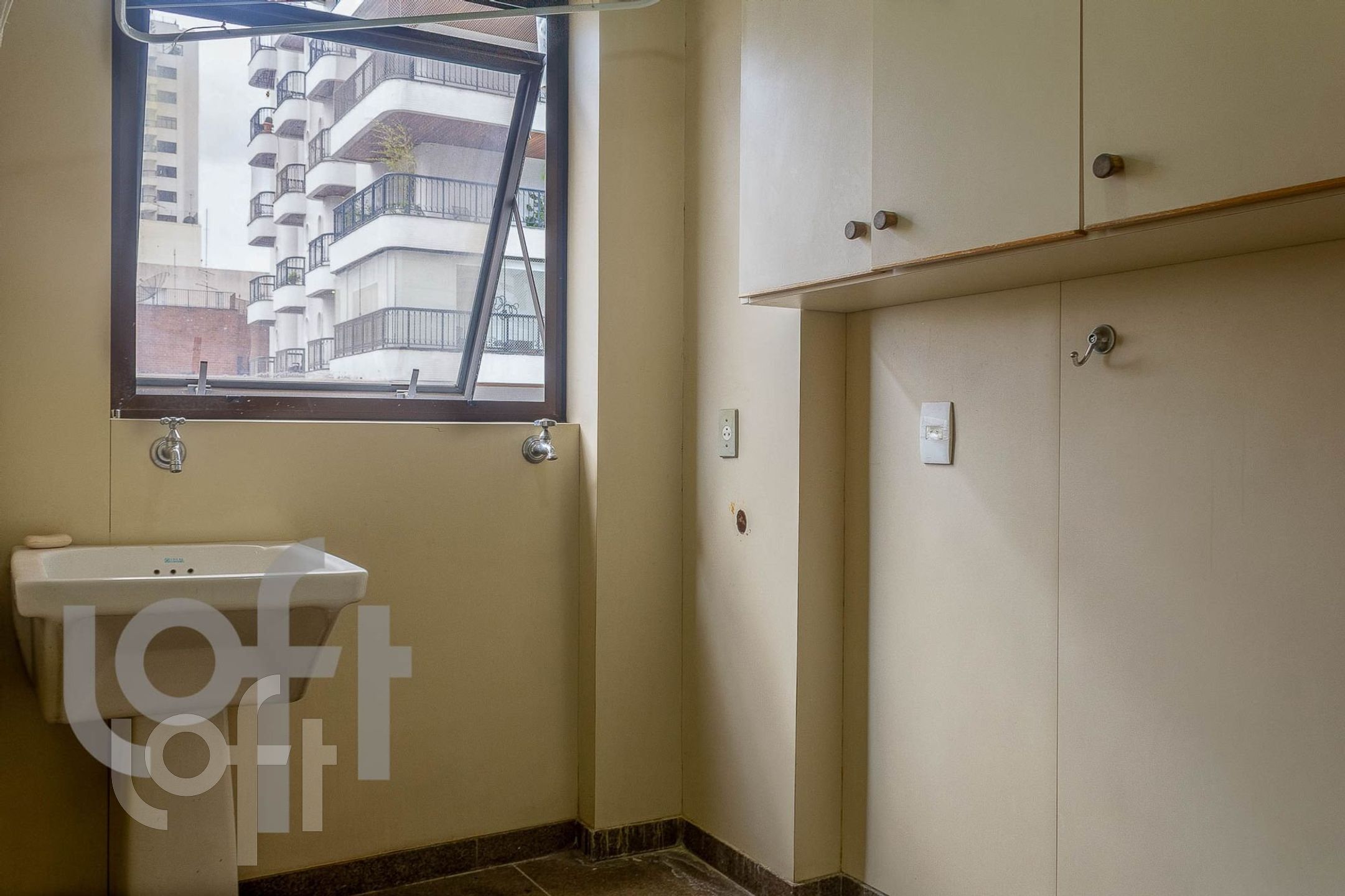 Apartamento à venda com 3 quartos, 220m² - Foto 42