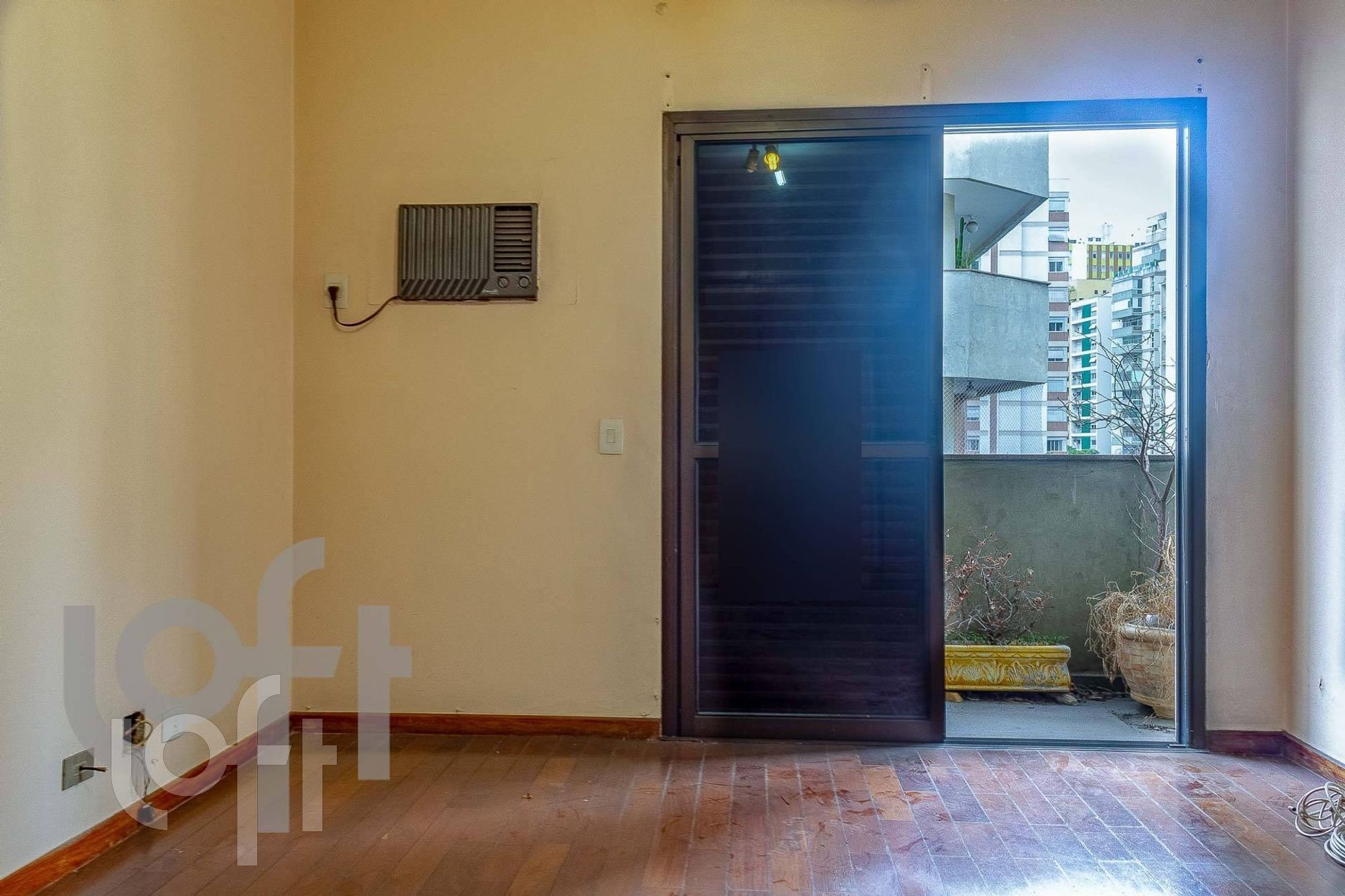 Apartamento à venda com 3 quartos, 220m² - Foto 22