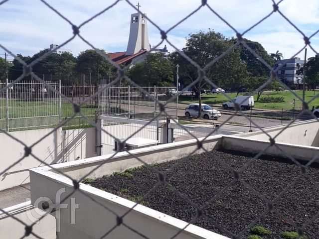 Apartamento com 68m², 3 dormitórios, 1 suíte, 1 vaga, Vila Ipiranga em Porto Alegre