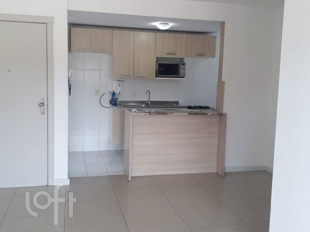 Apartamento com 68m², 3 dormitórios, 1 suíte, 1 vaga, Vila Ipiranga em Porto Alegre