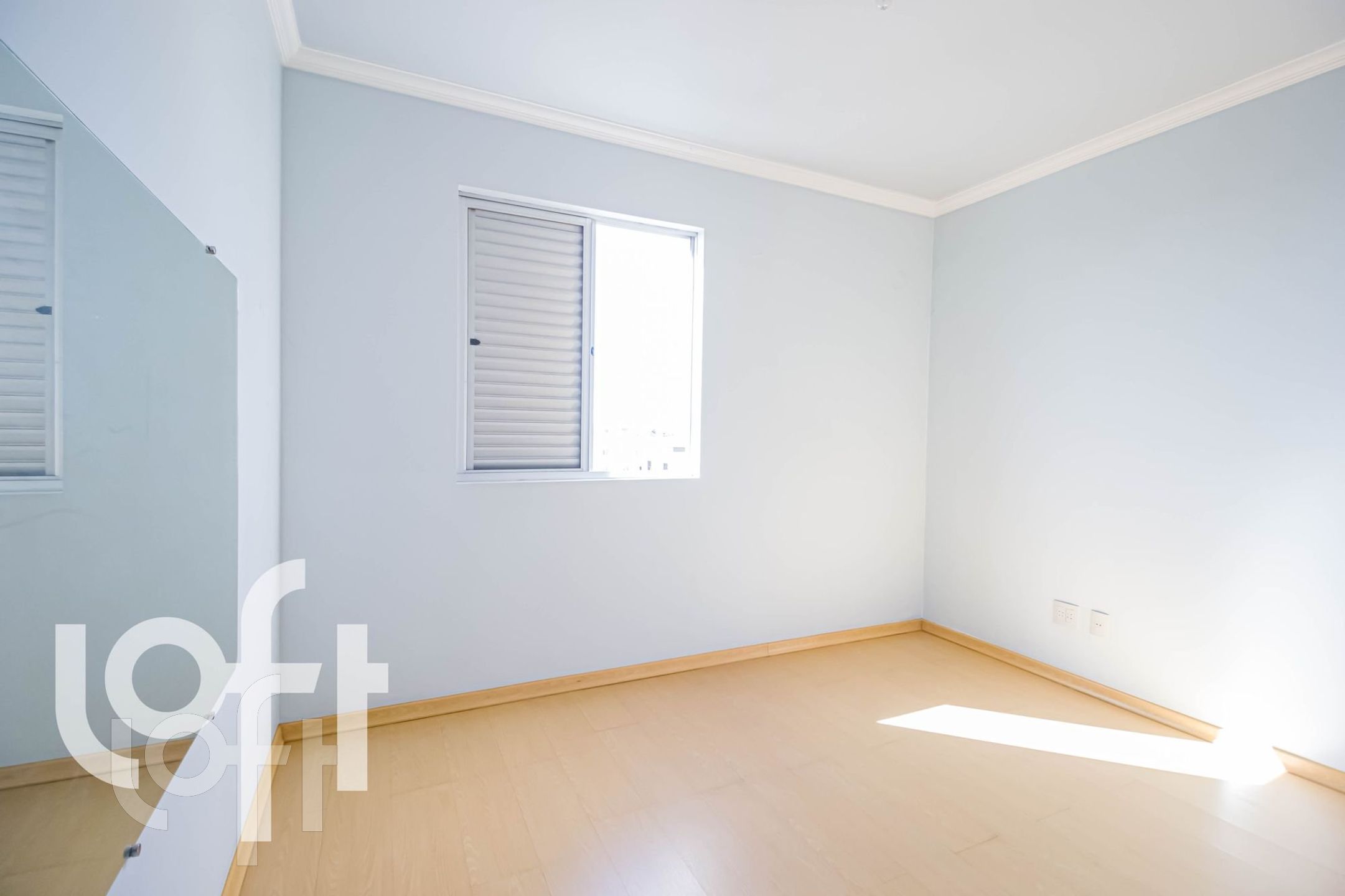 Apartamento à venda com 3 quartos, 200m² - Foto 4