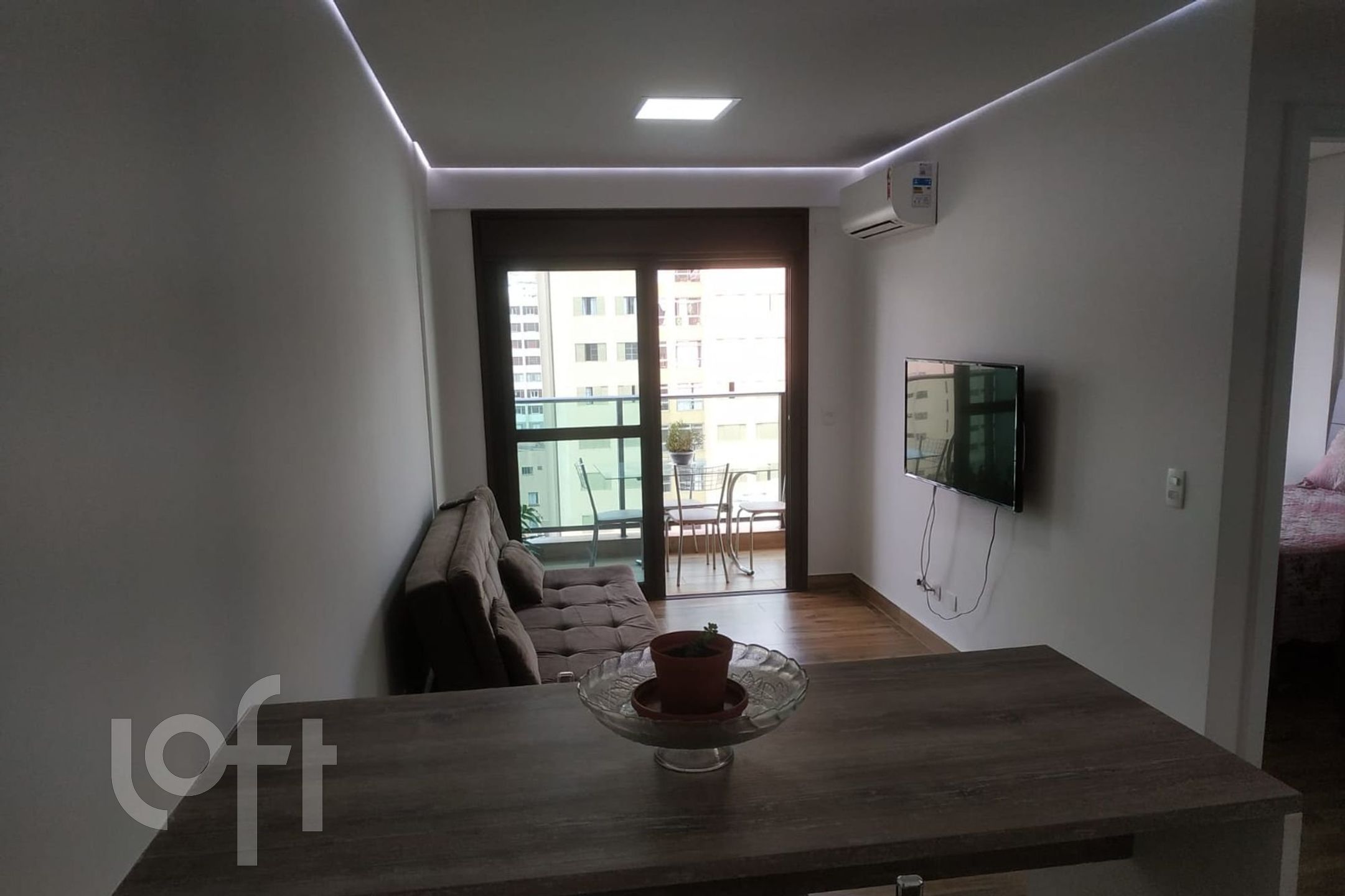 Apartamento à venda com 1 quarto, 41m² - Foto 1