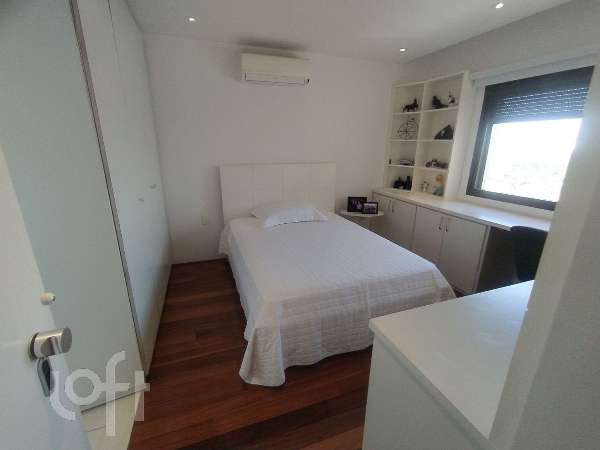 Apartamento à venda com 4 quartos, 298m² - Foto 23