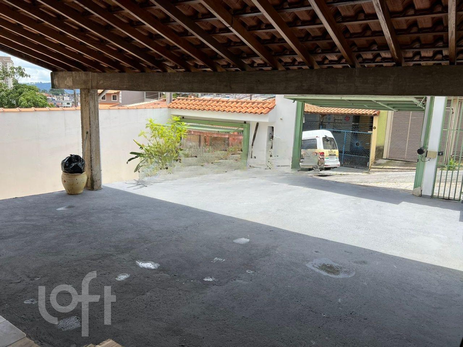 Casa à venda com 3 quartos, 300m² - Foto 3